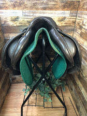 17.5" Detente Jump Saddle
