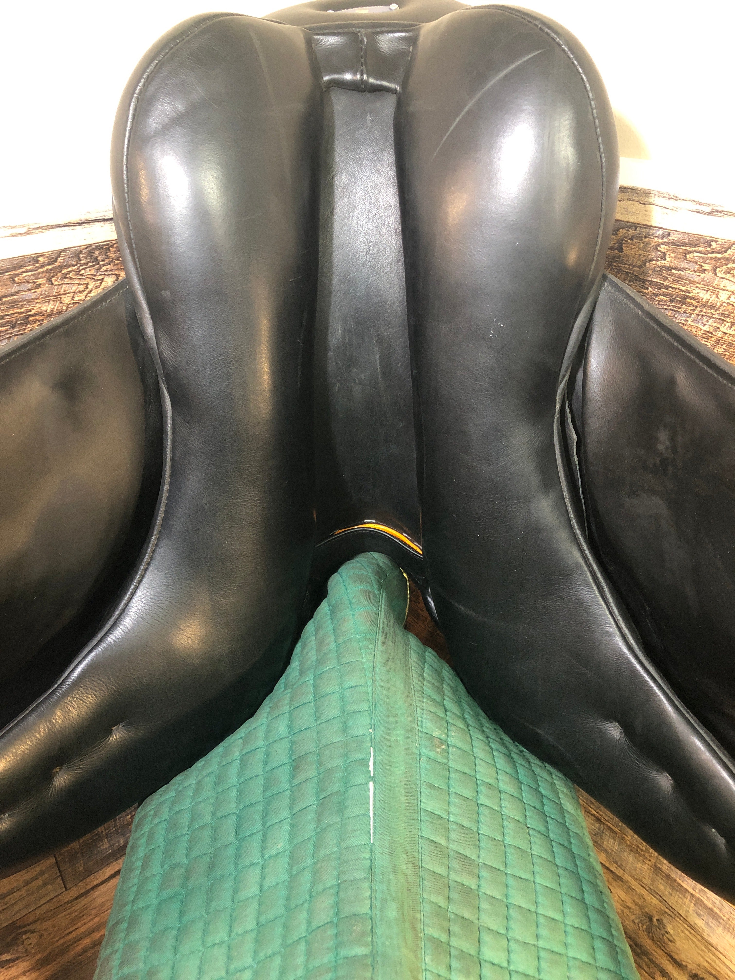 18" Hastilow Dressage Saddle