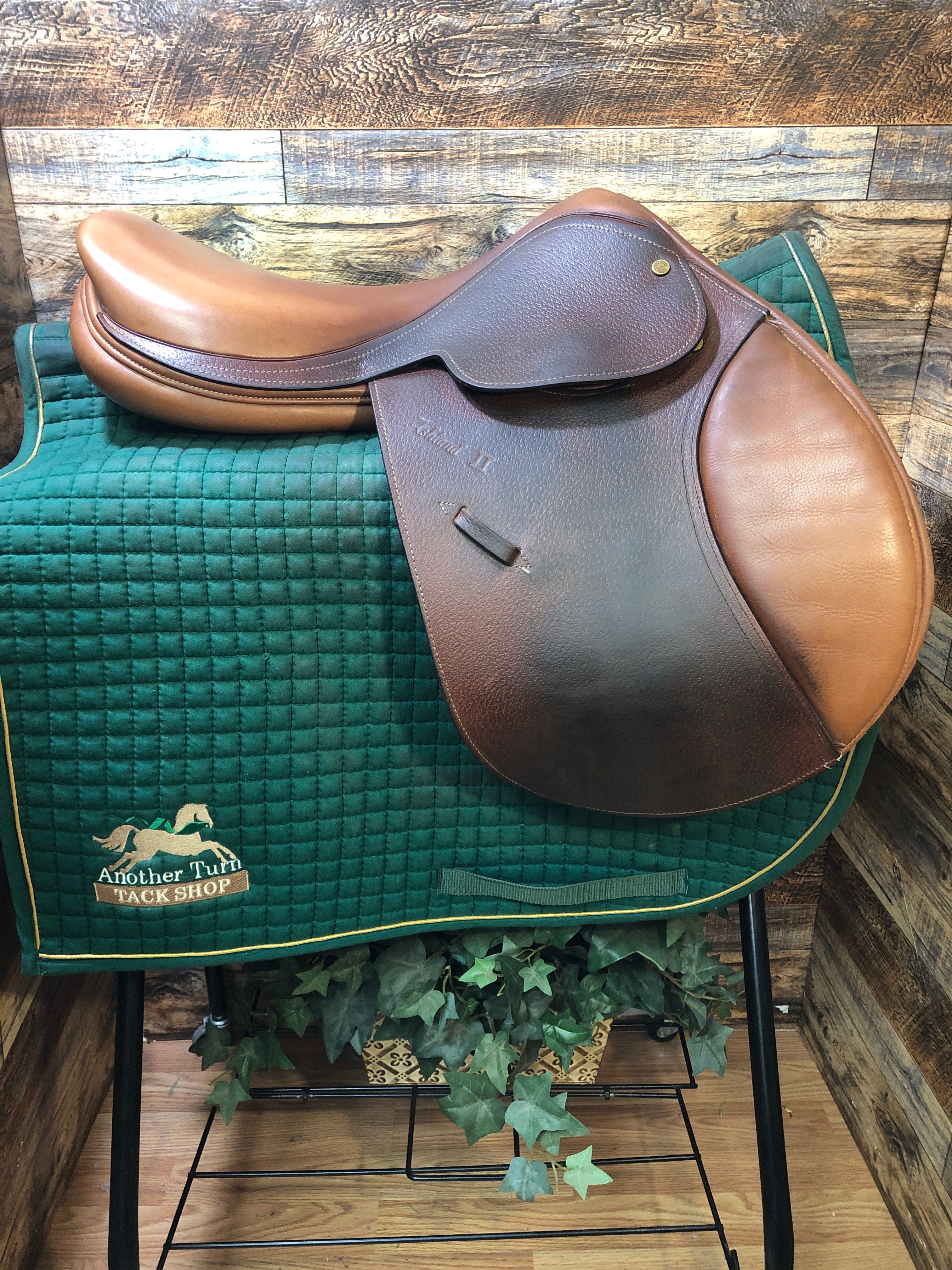17" Northrun Ashland II CC Saddle