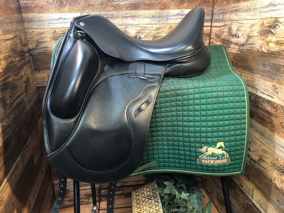 17" Envy Motion Dressage Saddle