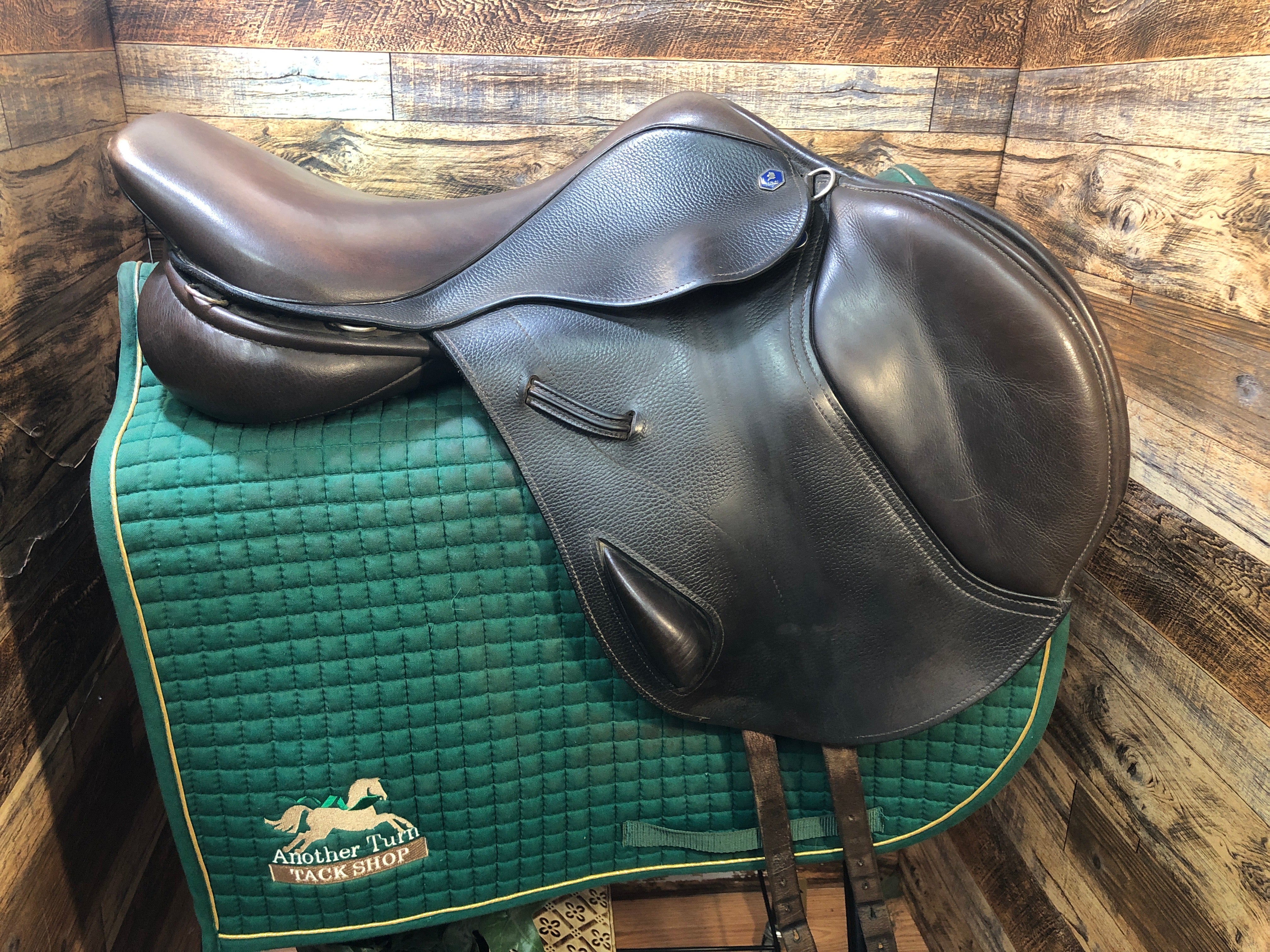 18" Hastilow Monoflap Jump Saddle