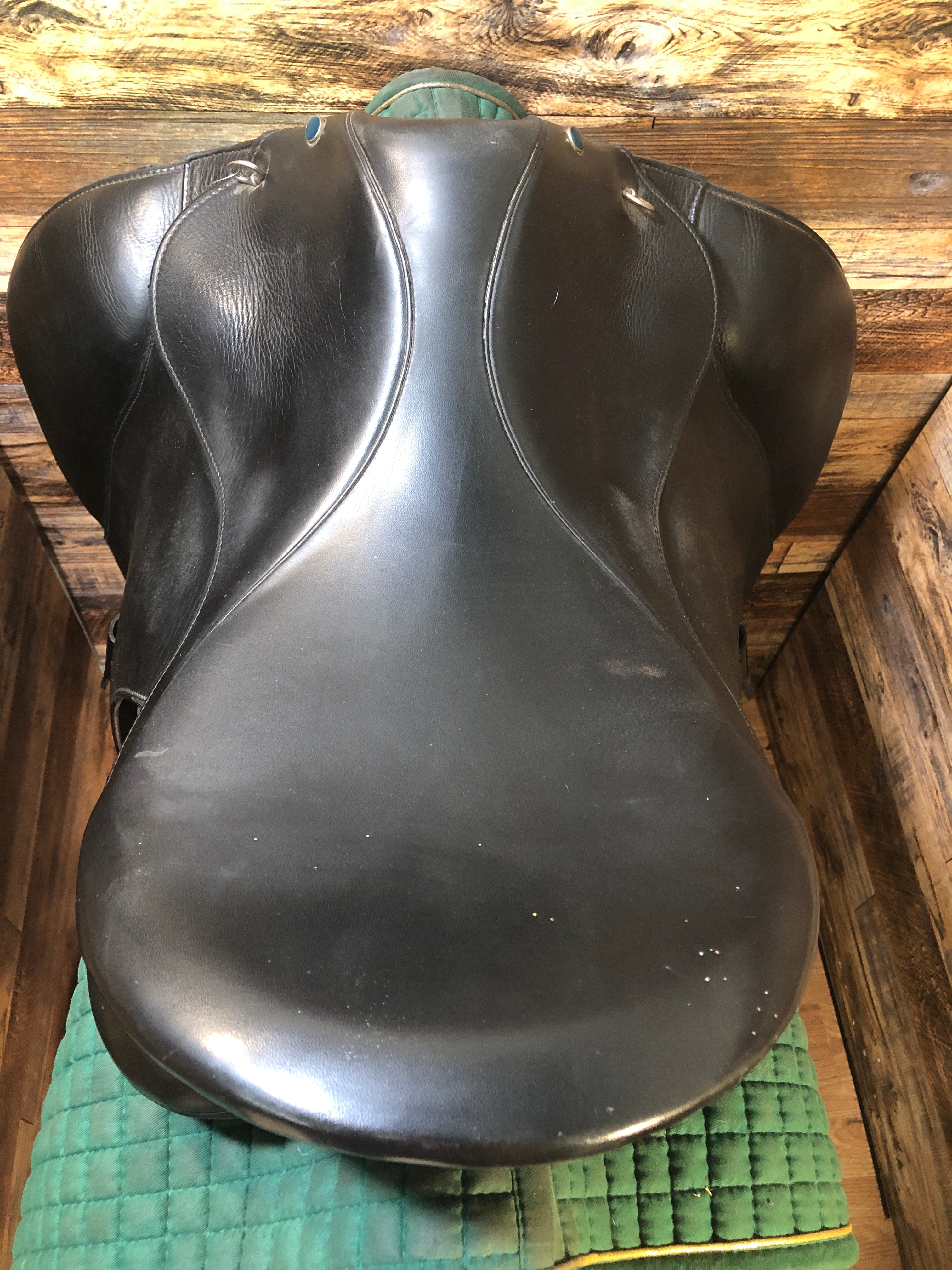 18" Stubben 1894 Dressage Saddle