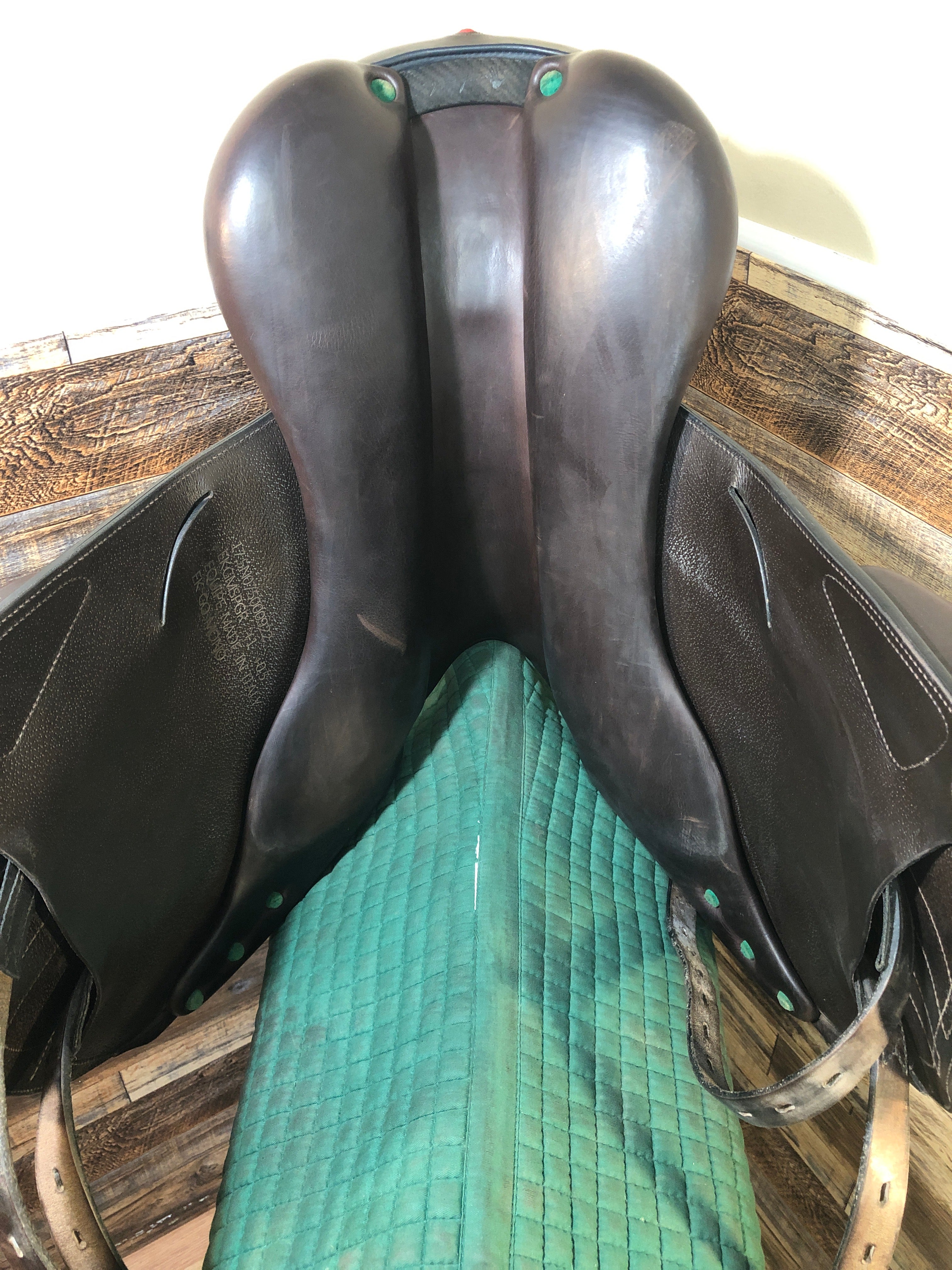 17.5" Equipe Monoflap Jump Saddle