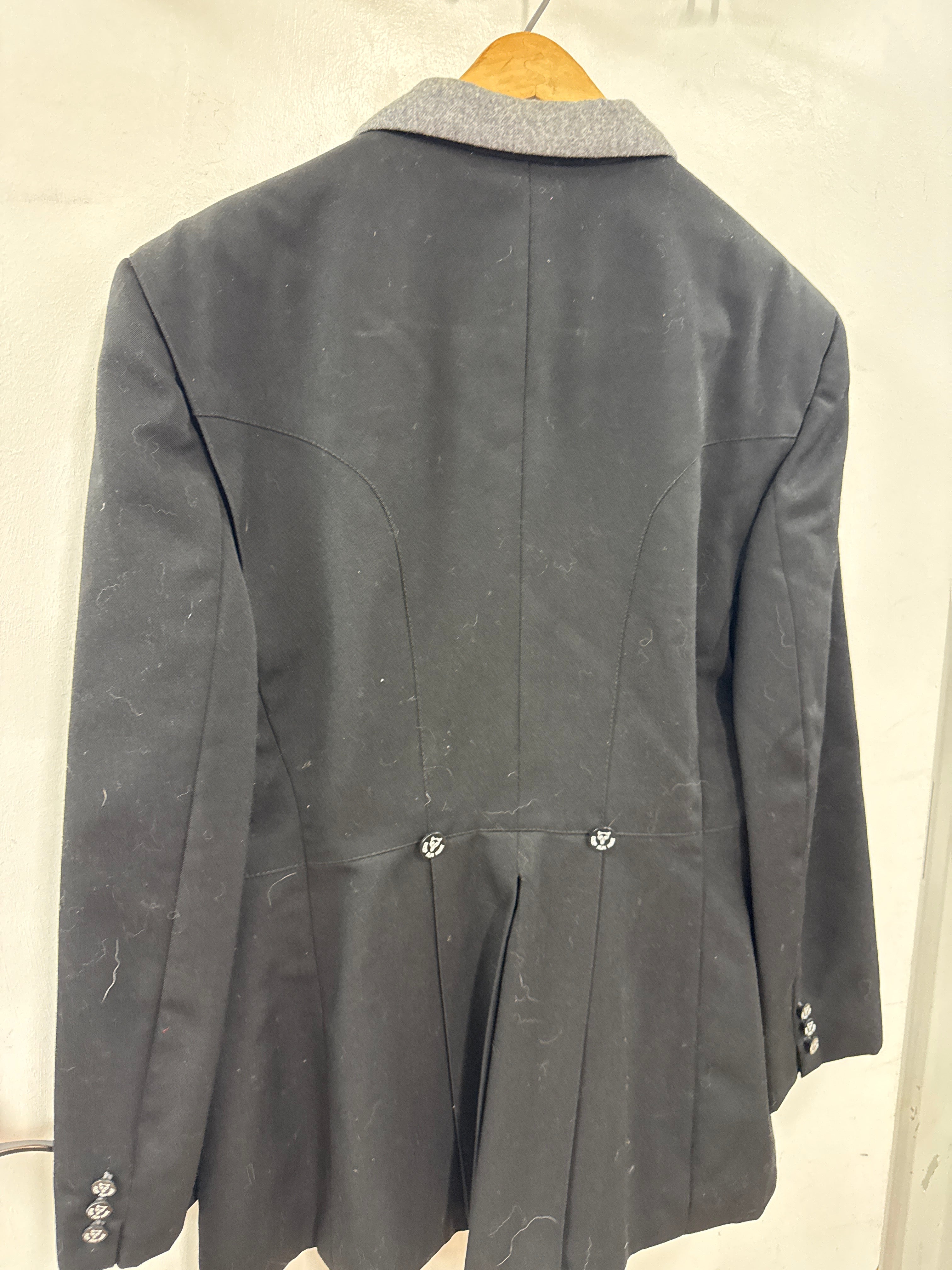 Classic Ladies Lite Melton wool w/ gray coller