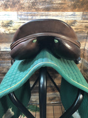 18" Vega Jump Saddle 5"Tree/13" Flap