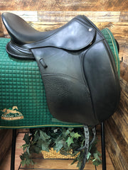 17.5" Schleese Continuum Dressage Saddle