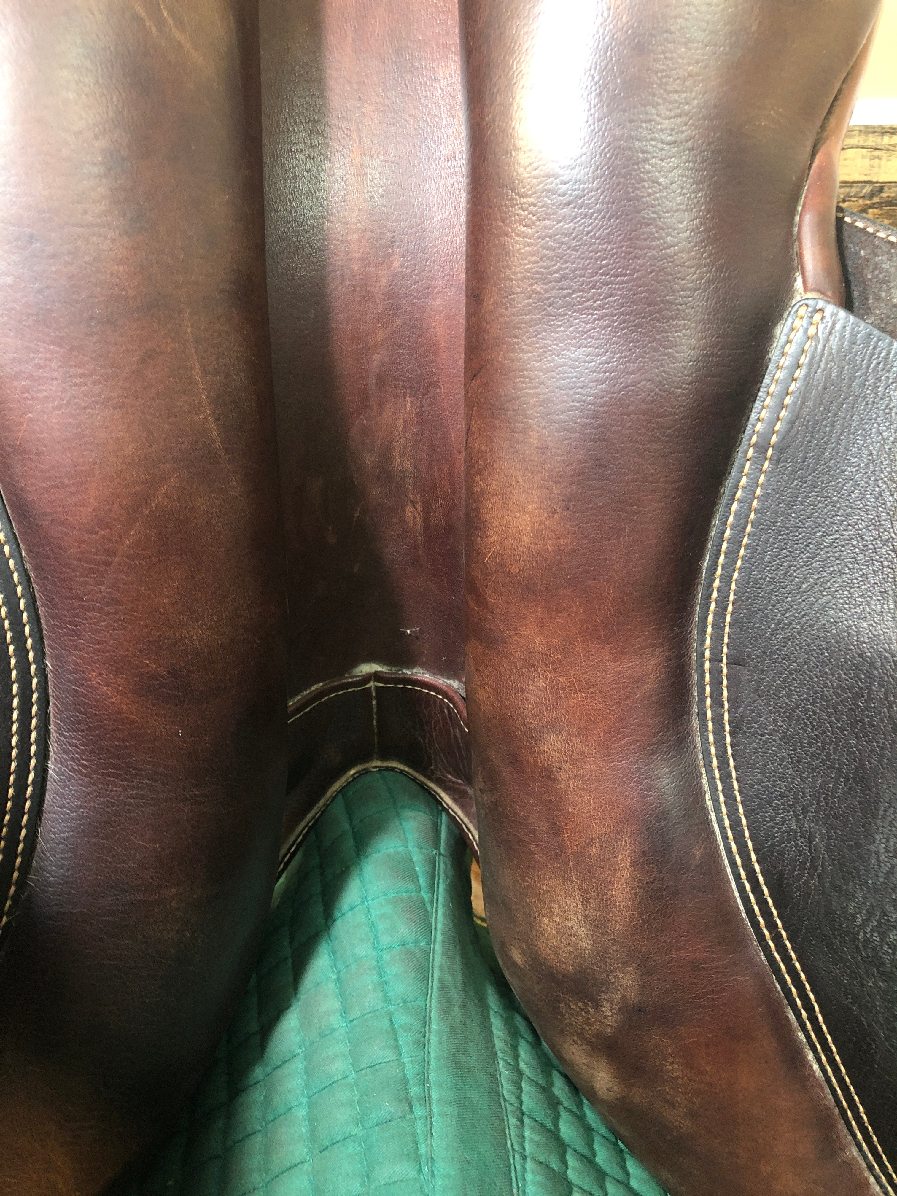 17.5" Collegiate Close Contact Saddle