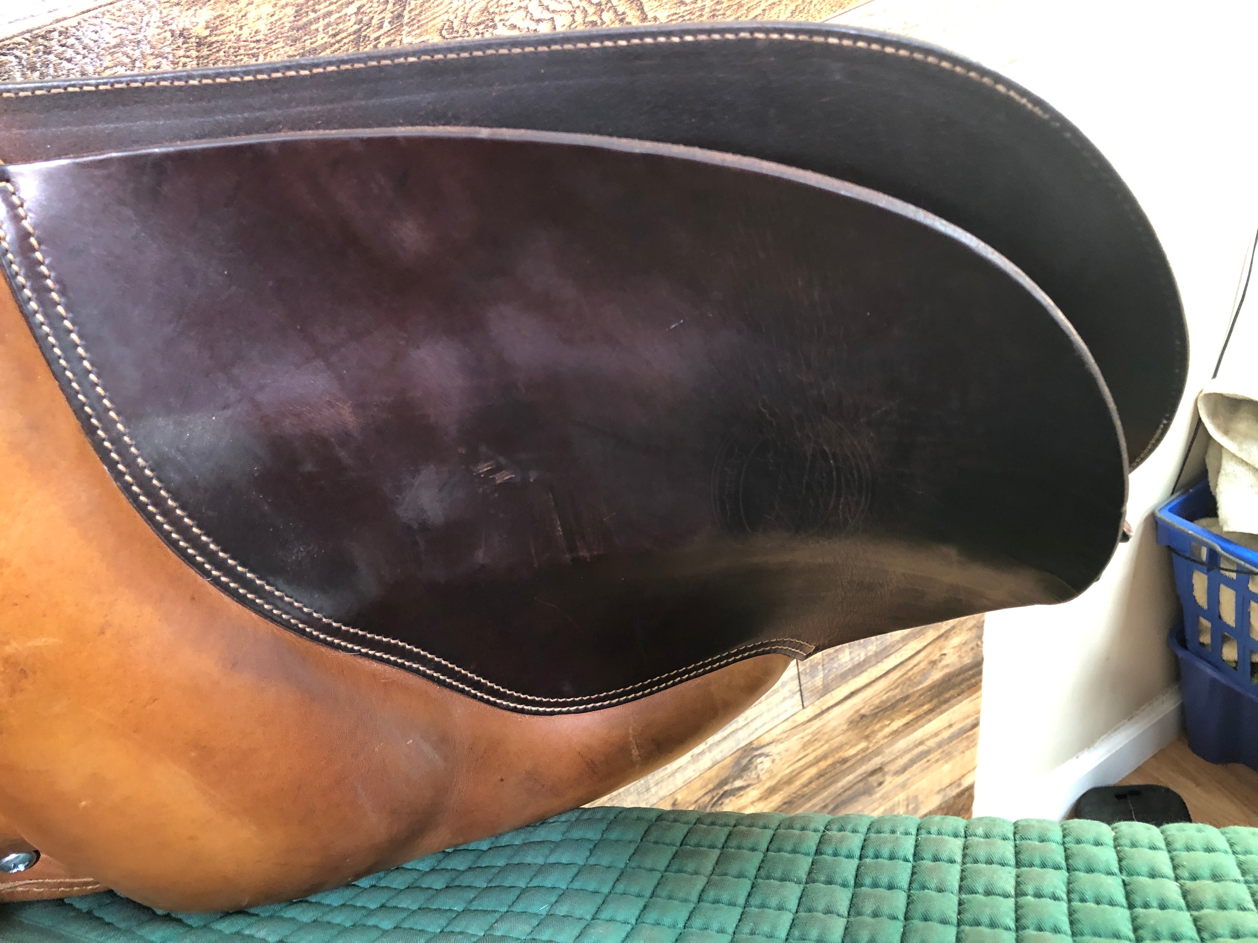 17" Bates Carilli Close Contact Saddle
