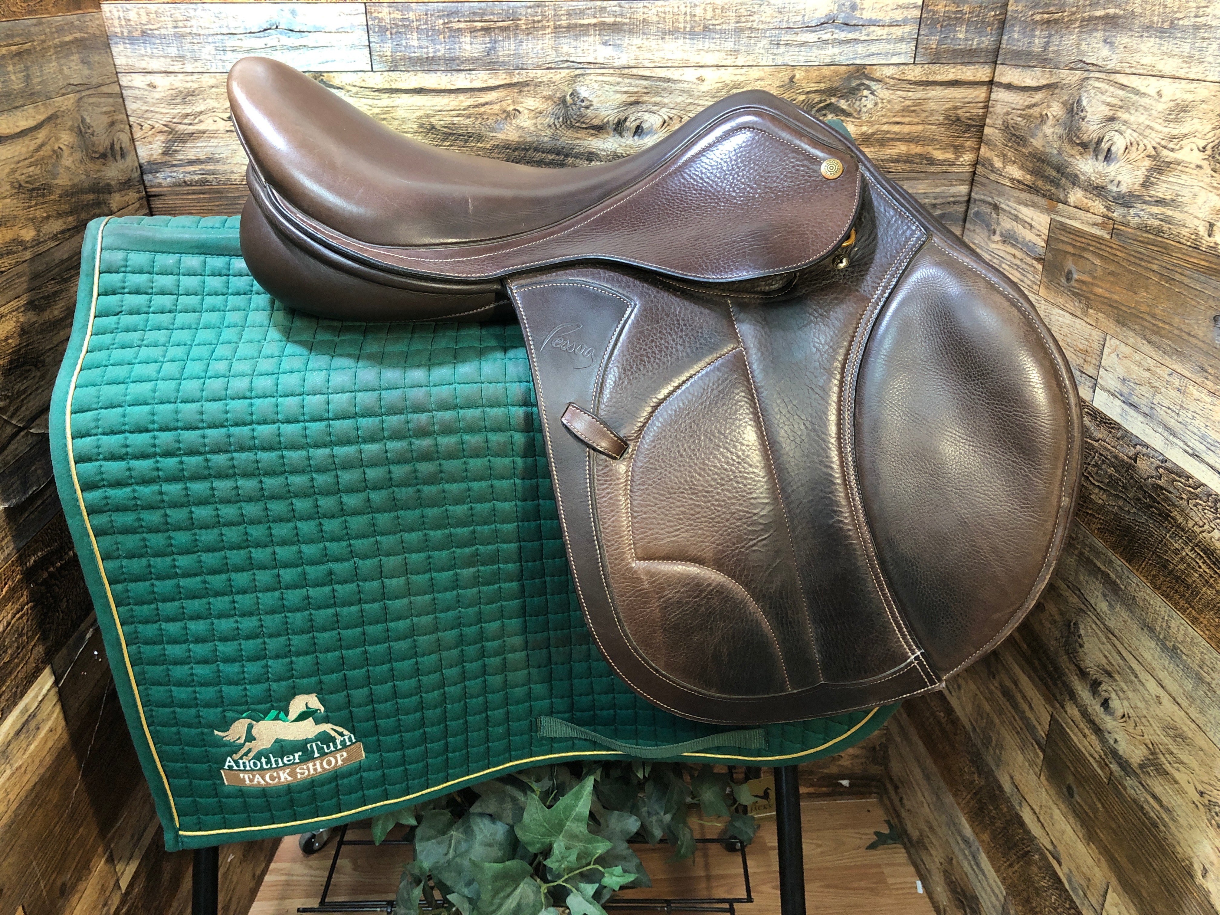 17.5" Pessoa XCH Close Contact Saddle