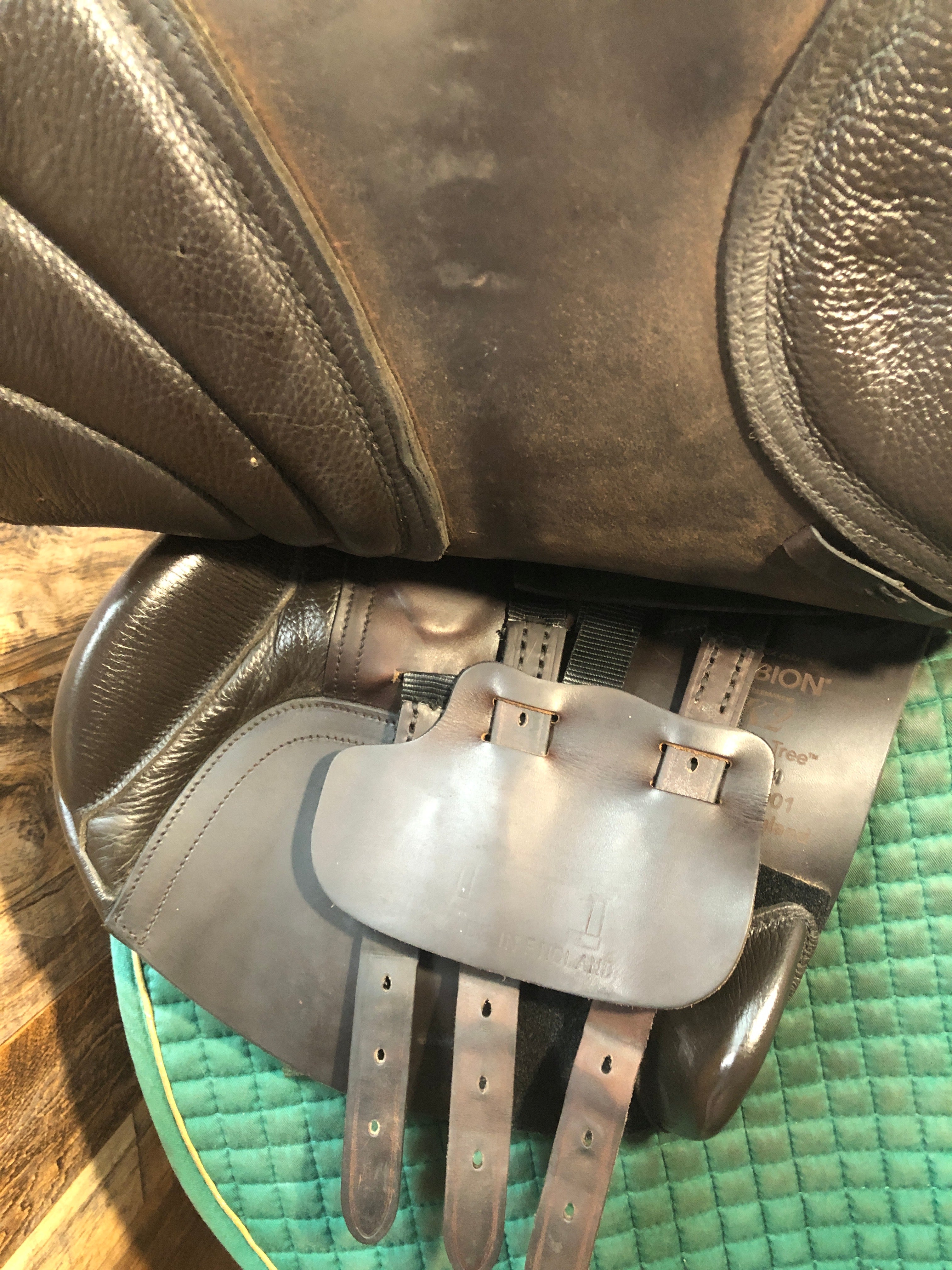 17" Albion K2 Jump Saddle