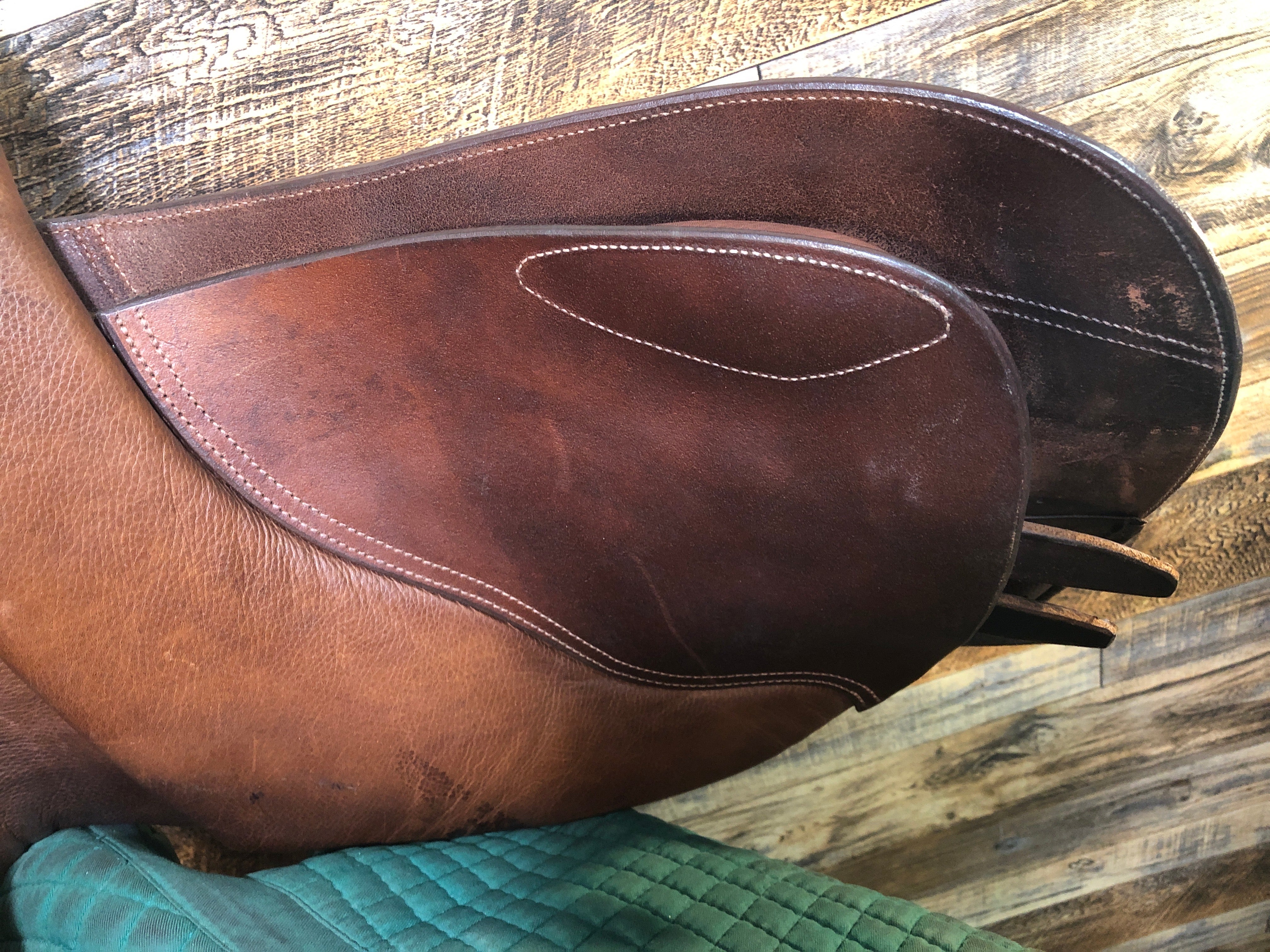 17" Ovation Close Contact Adjustable