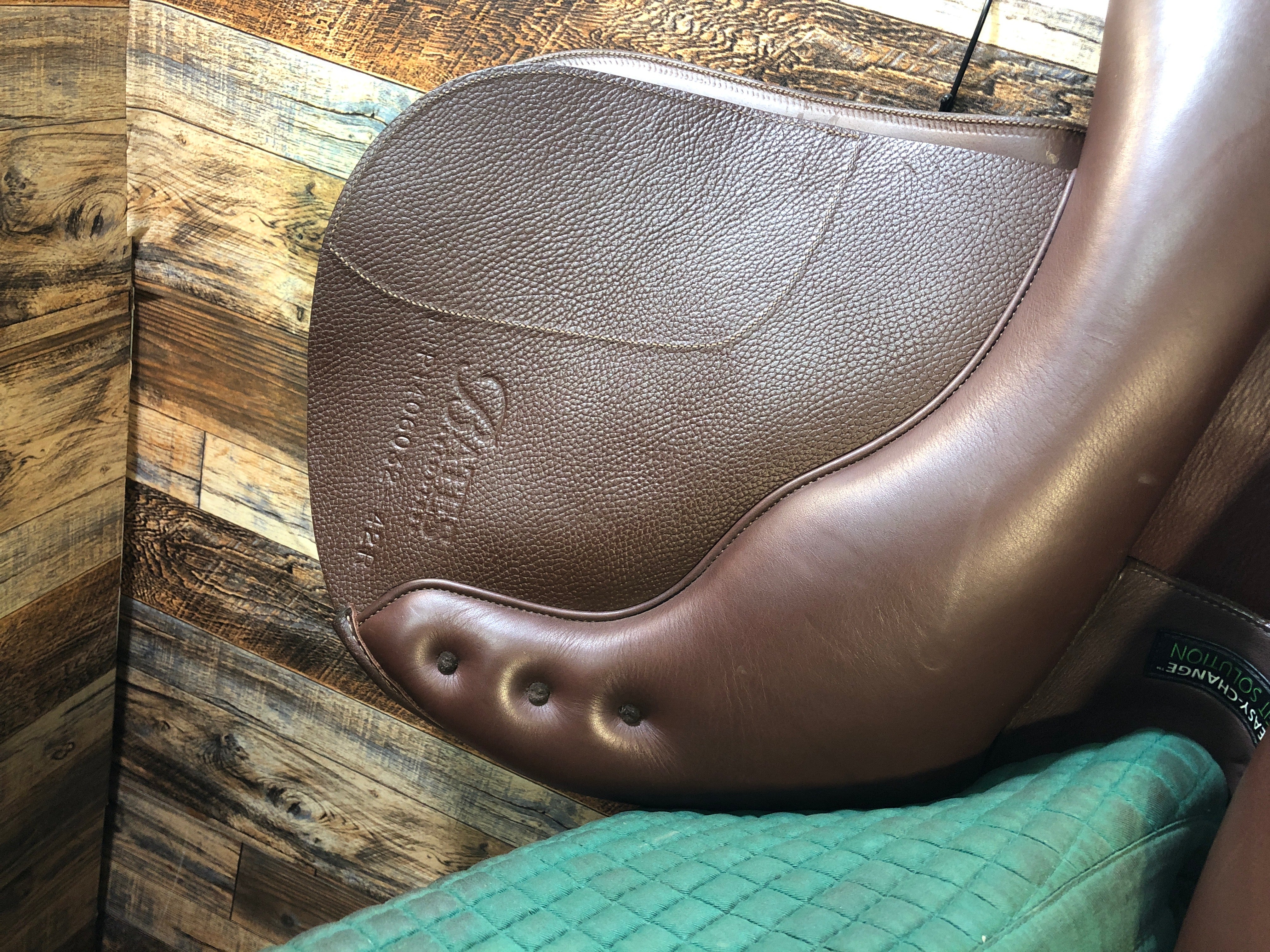 16" Bates AP Saddle Adj Gullet (blk inside)