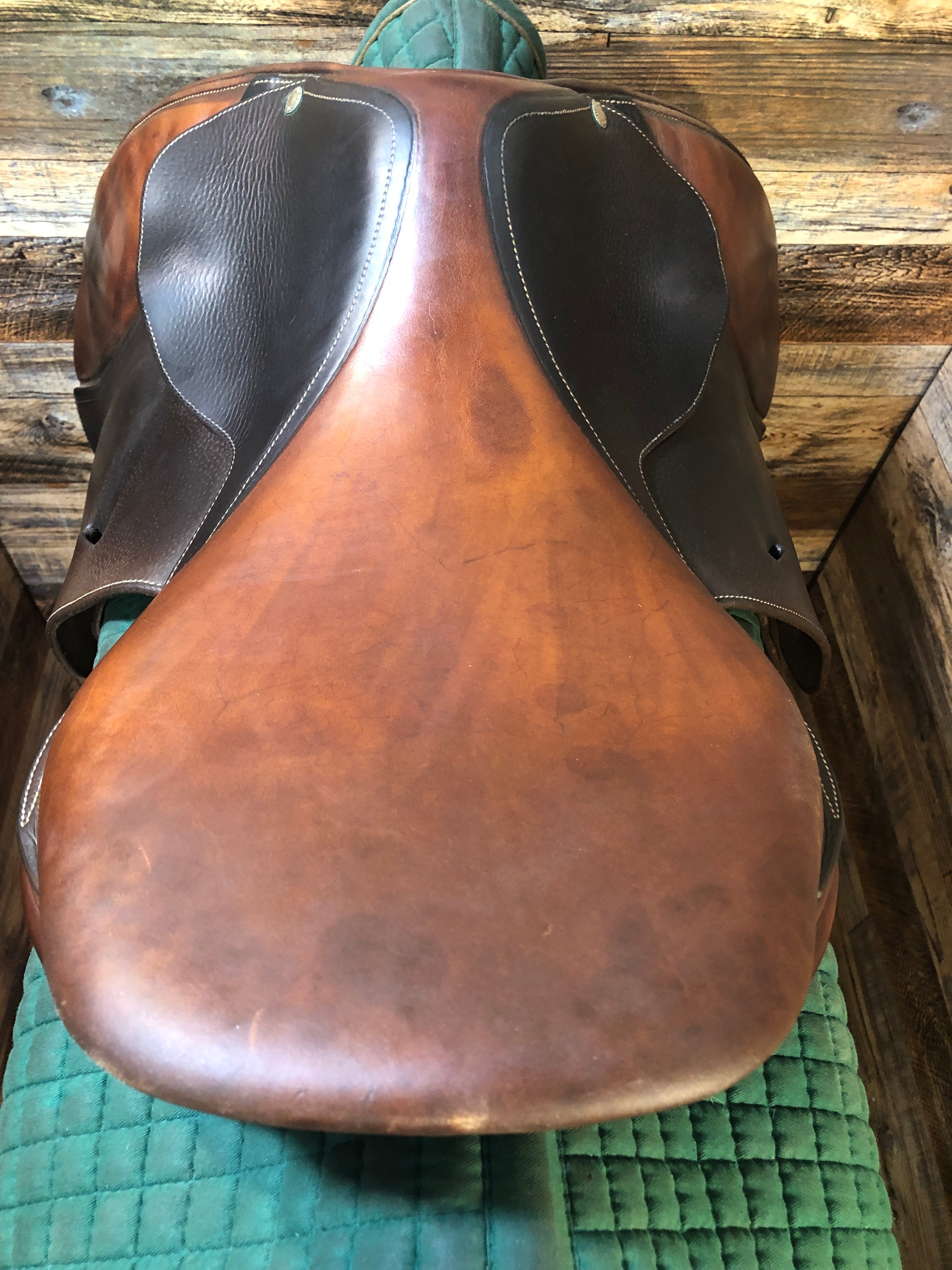 18" Butet Close Contact Saddle