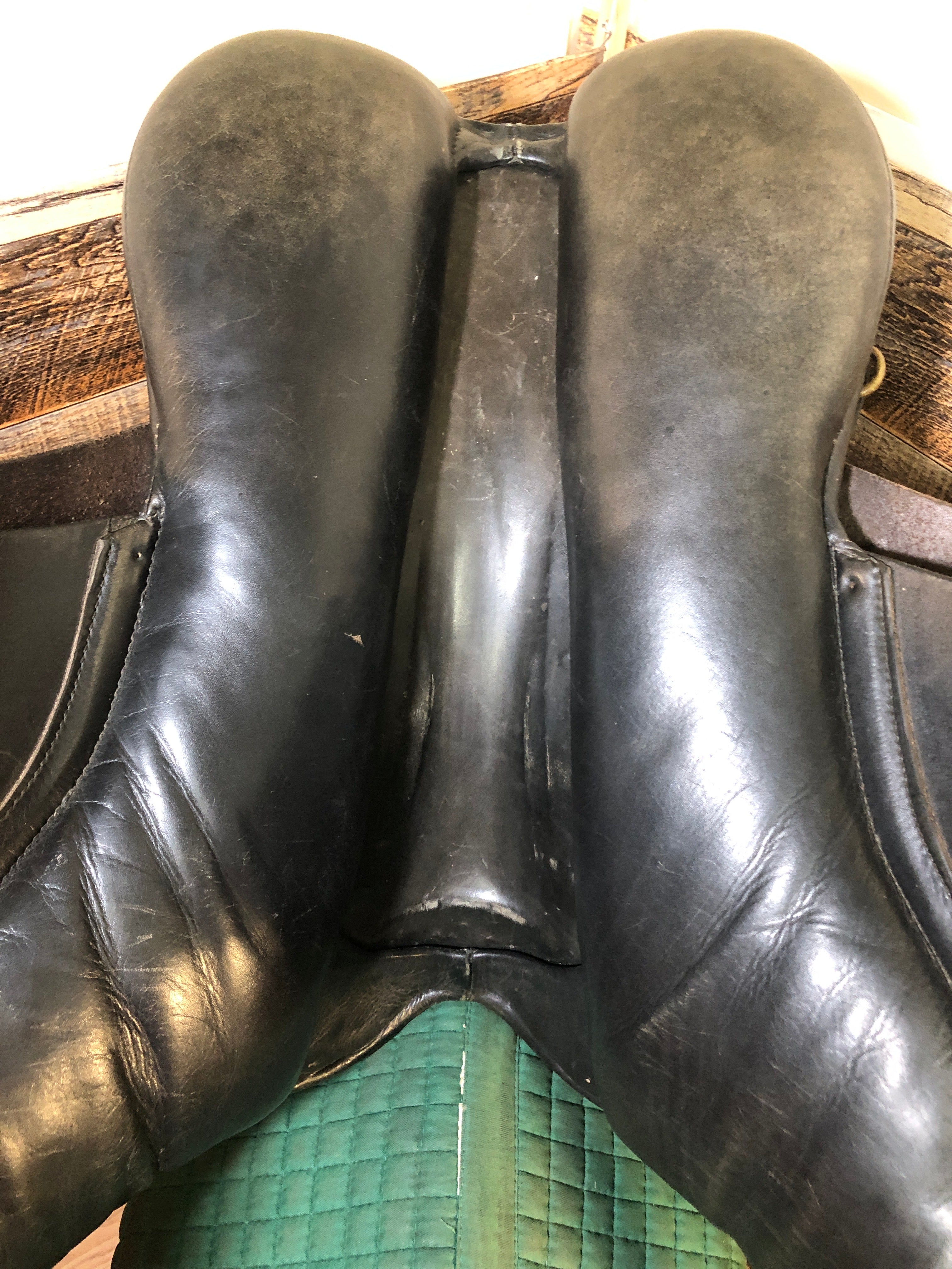 18" Black Country AP Saddle