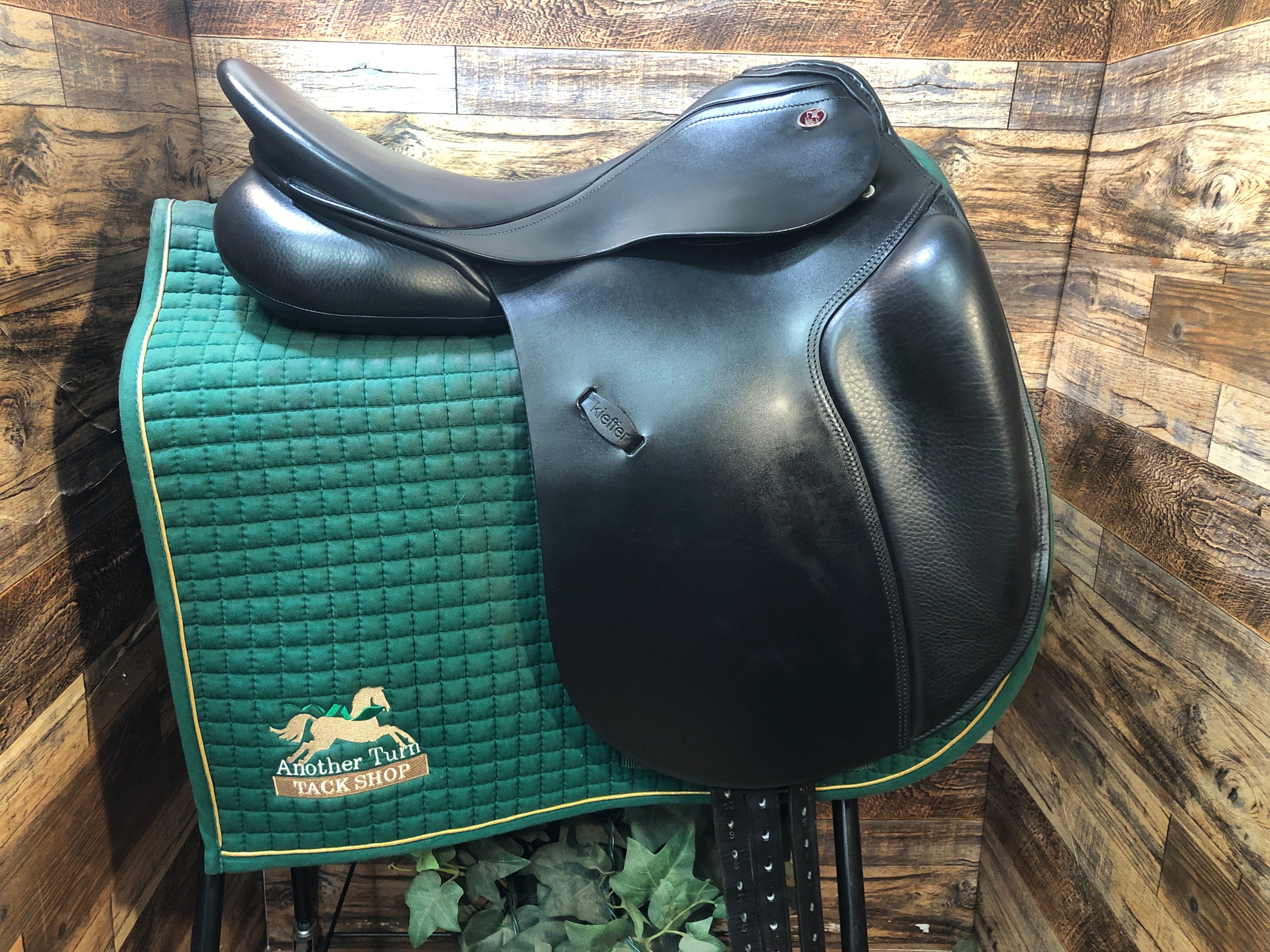 17.5" Kieffer Florenz Exclusive Dressage Saddle