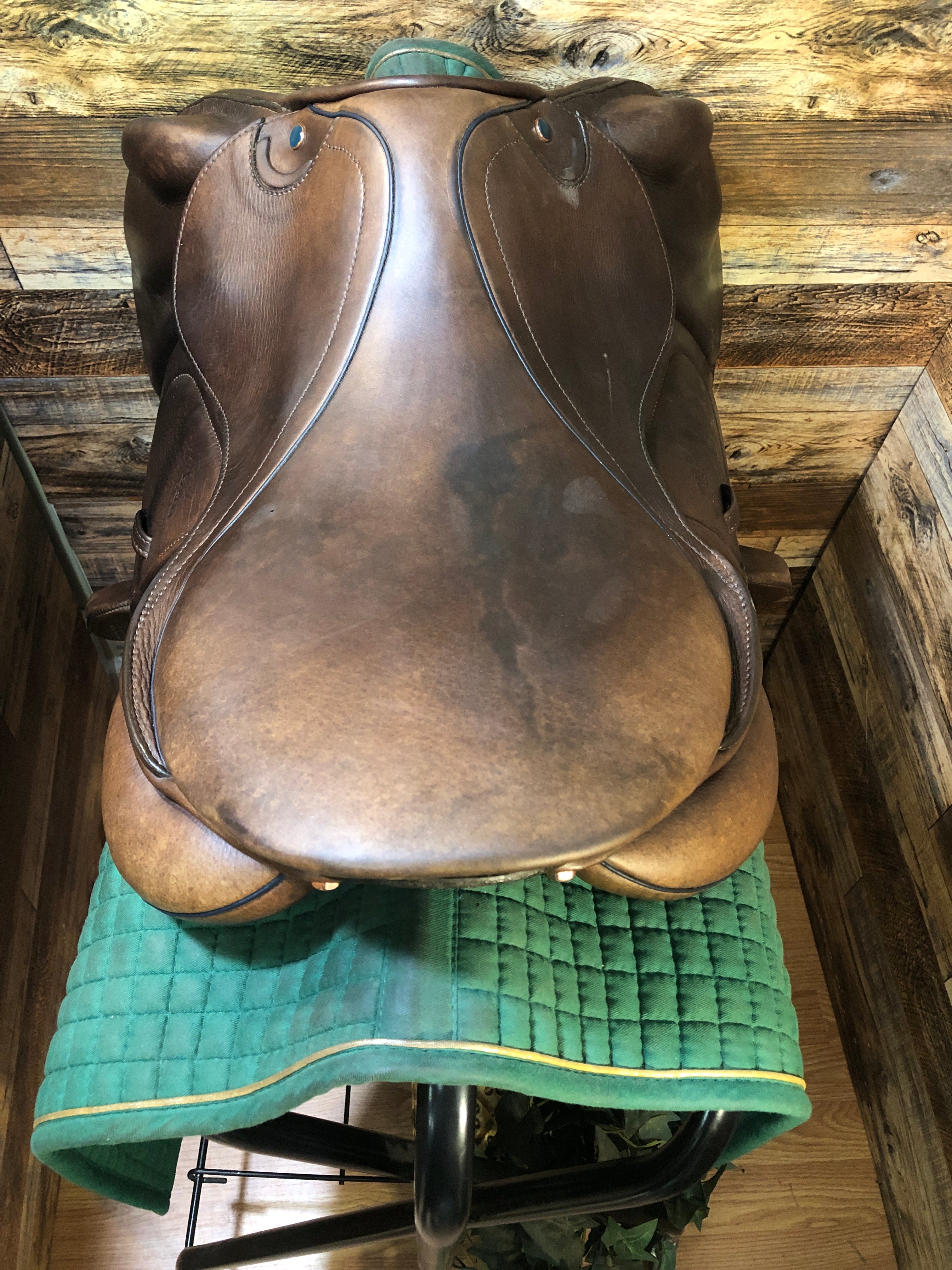 17.5" Zaria Optimum Stubben Jump Saddle