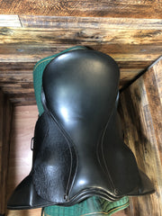 17.5" County Connection Dressage Saddle