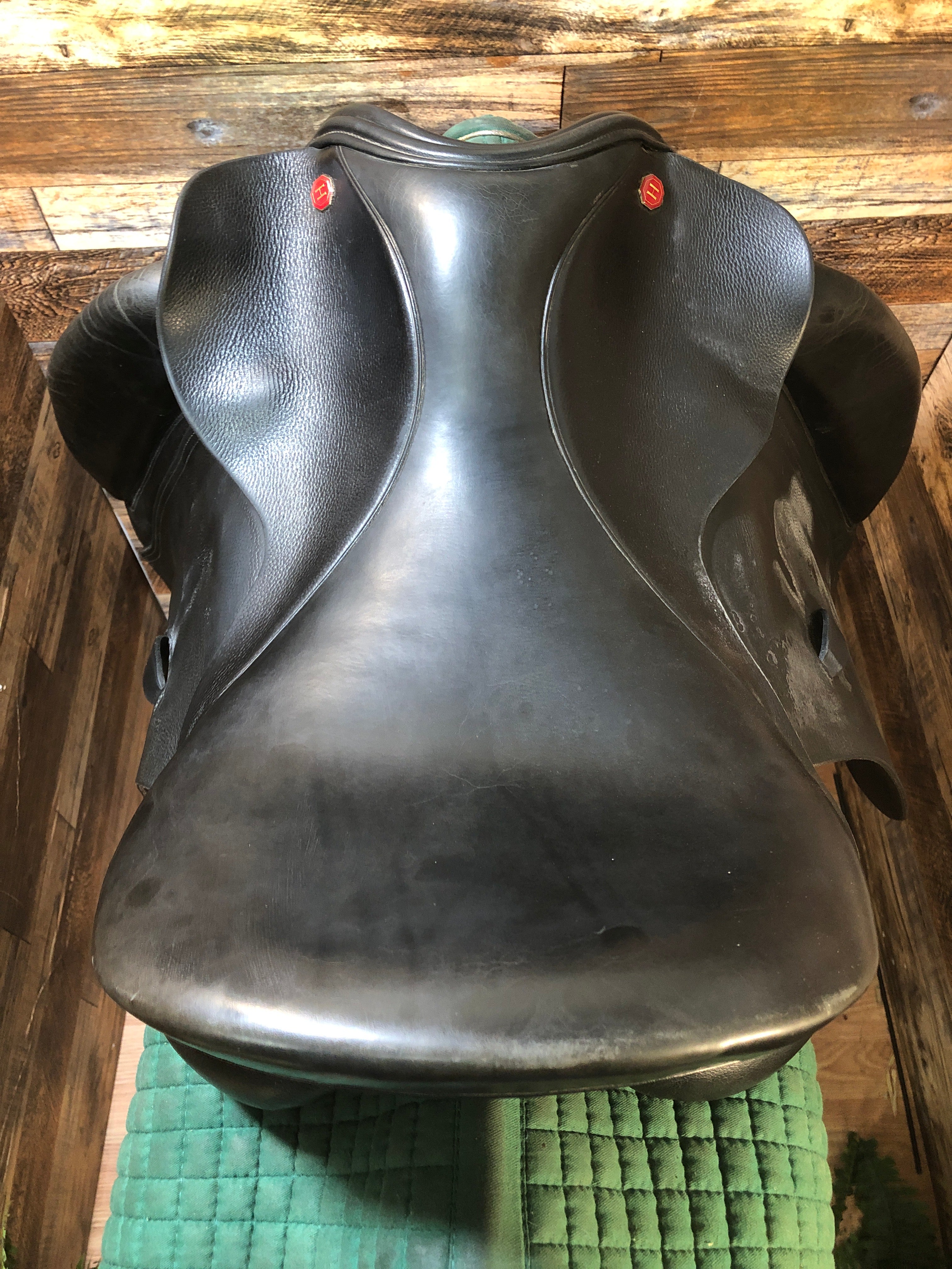 17.5' Hastilow Dressage Saddle 6.5" Tree/ 17.5 Flap
