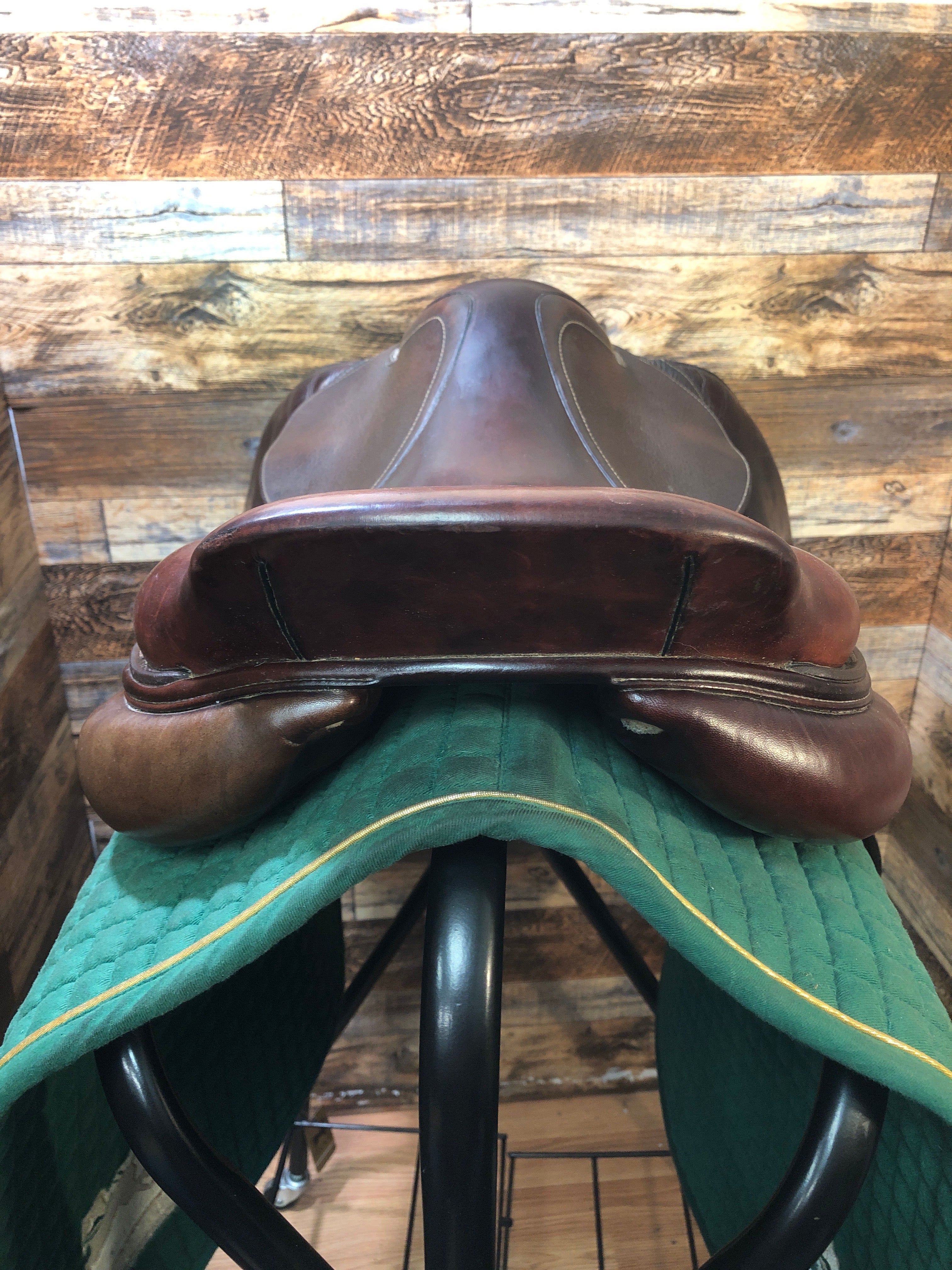 17.5" CWD Jump Saddle