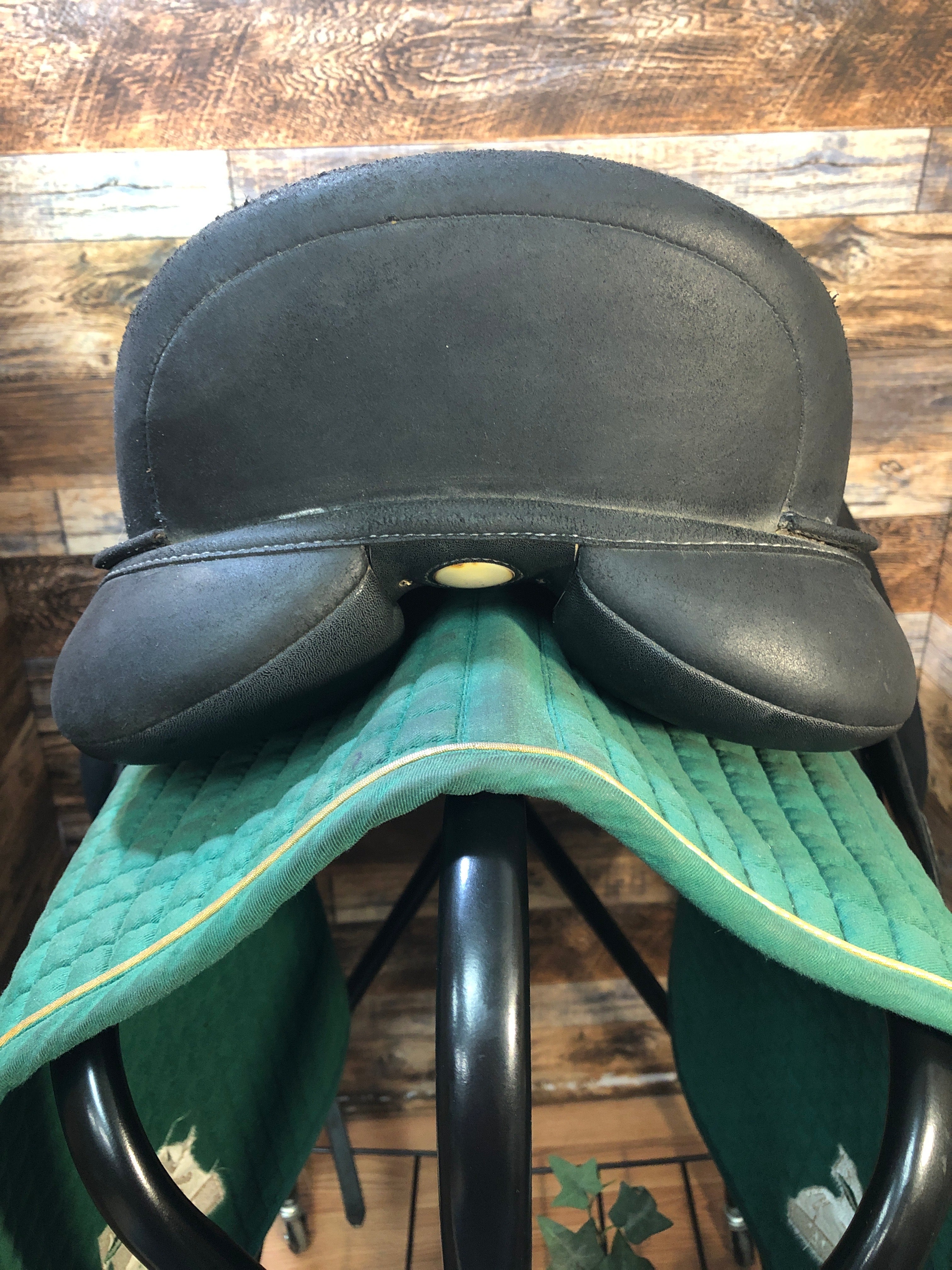 17” Wintec Isabelle Worth Dressage Adj 34815