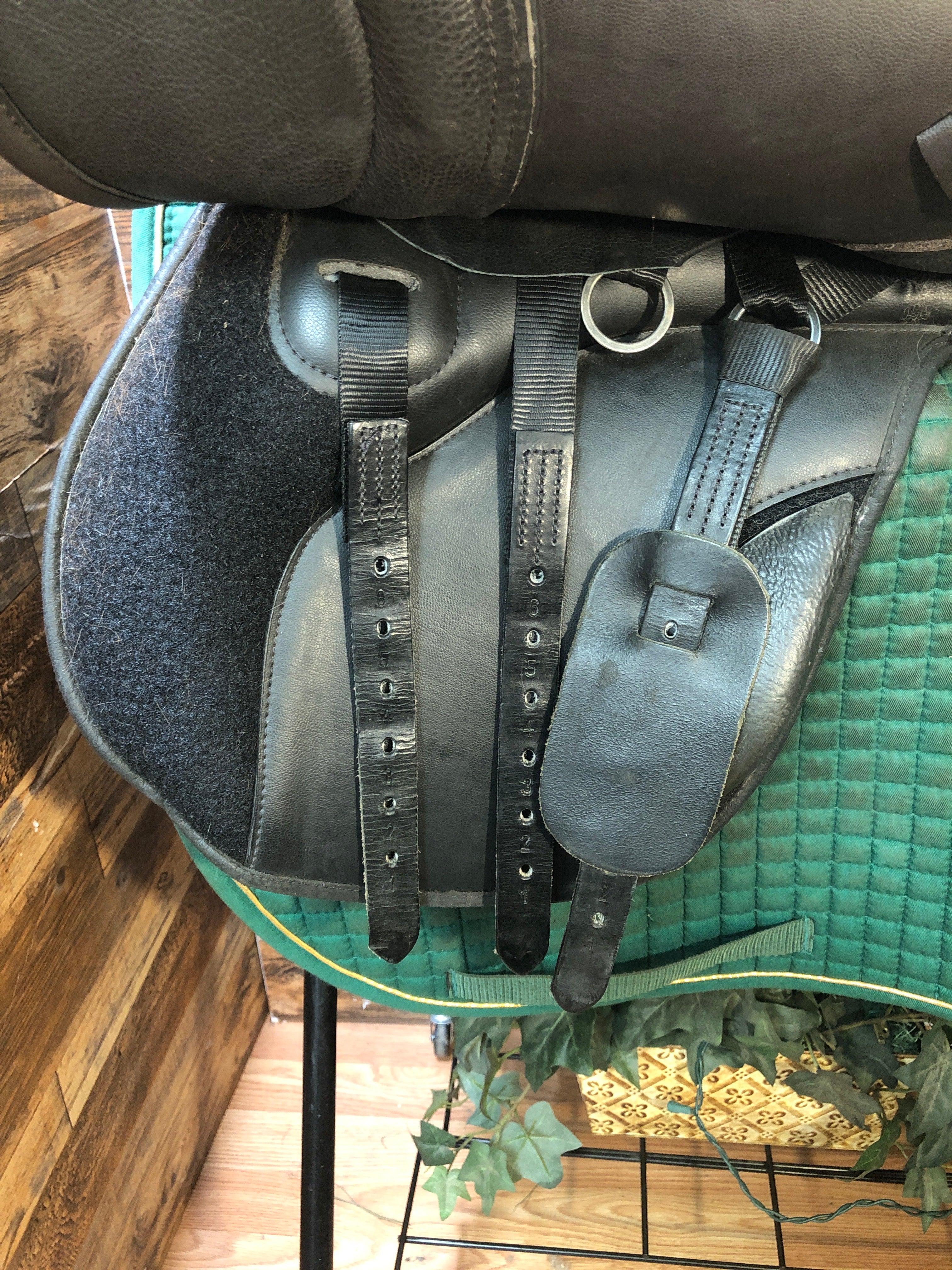 17.5" Thorowgood T8 All Purpose Saddle