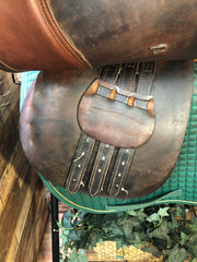 17" Crosby Close Contact Saddle