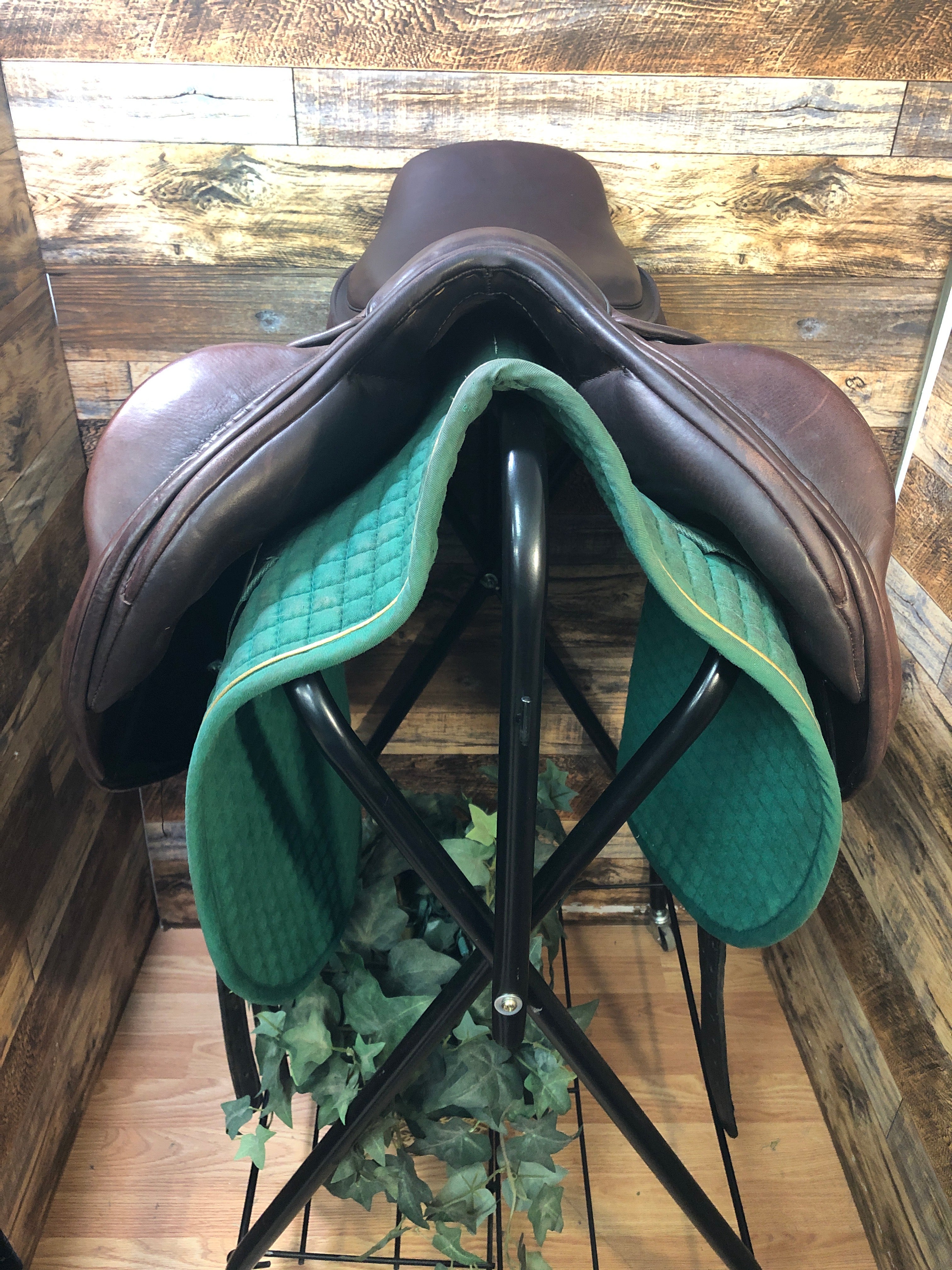 17" Dover Circuit Monoflap Jump Saddle