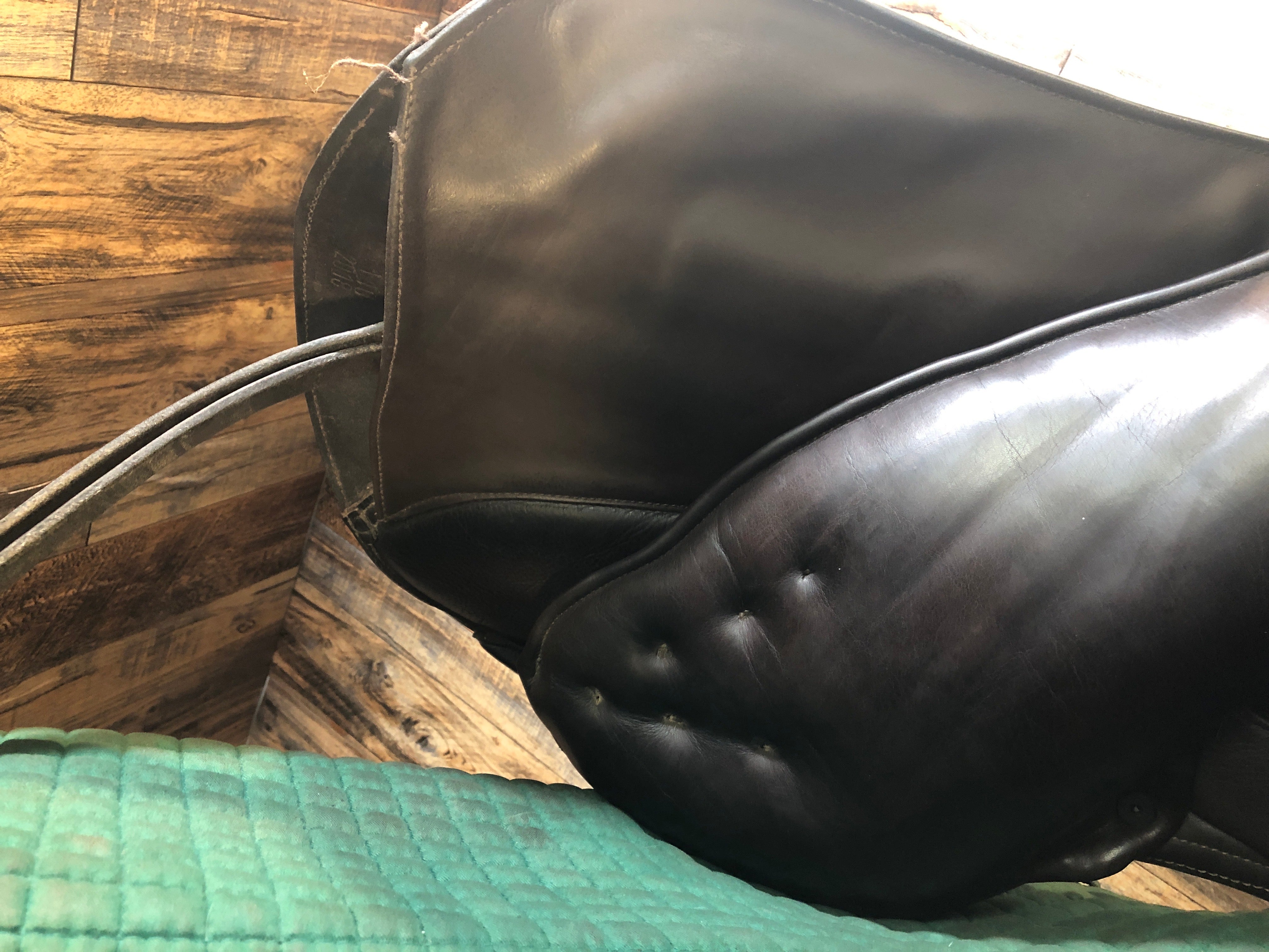 18" Hastilow Monoflap Jump Saddle