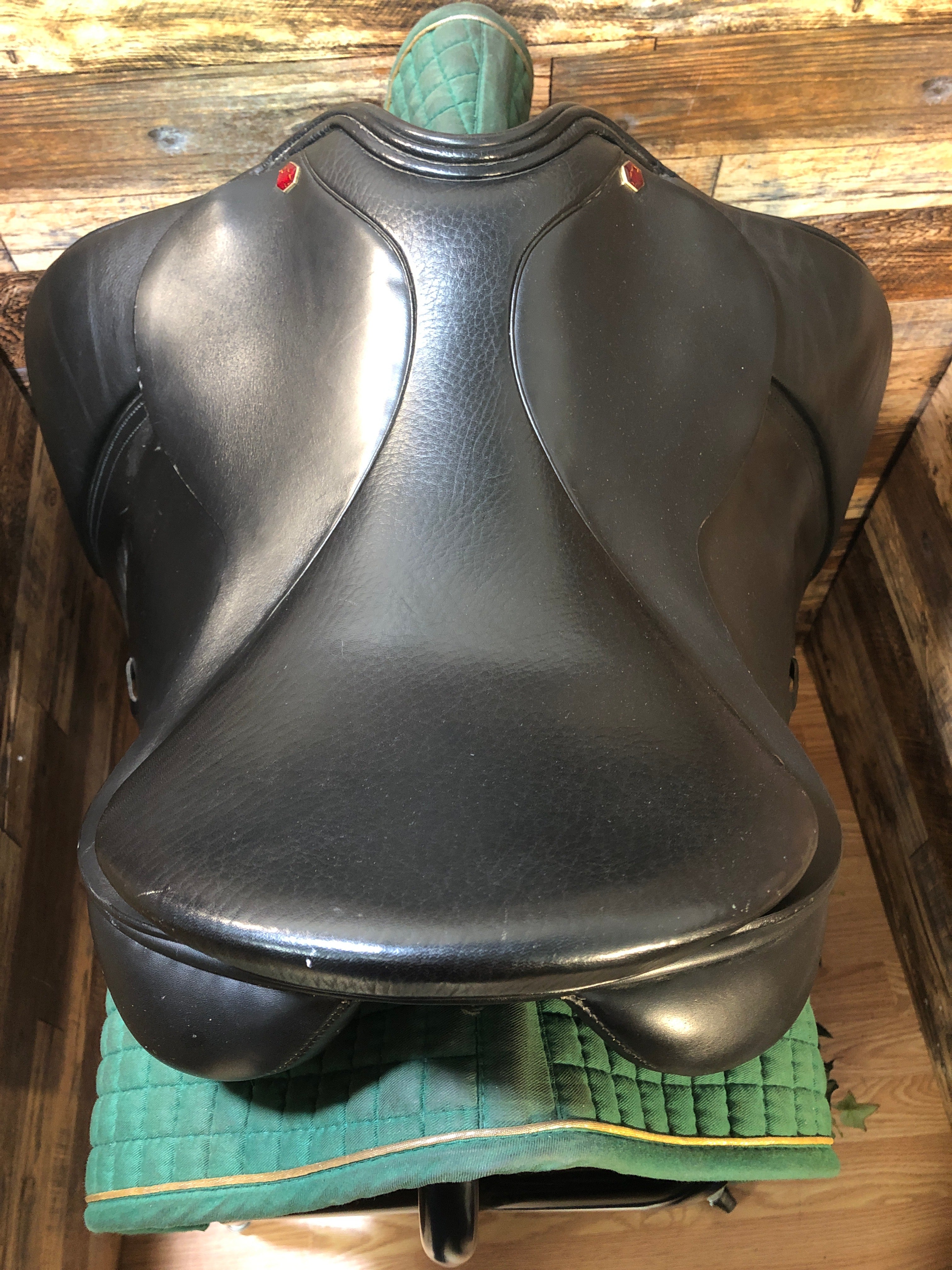 17.5" Albion Style Dressage 5.5" Tree/ 17" Flap