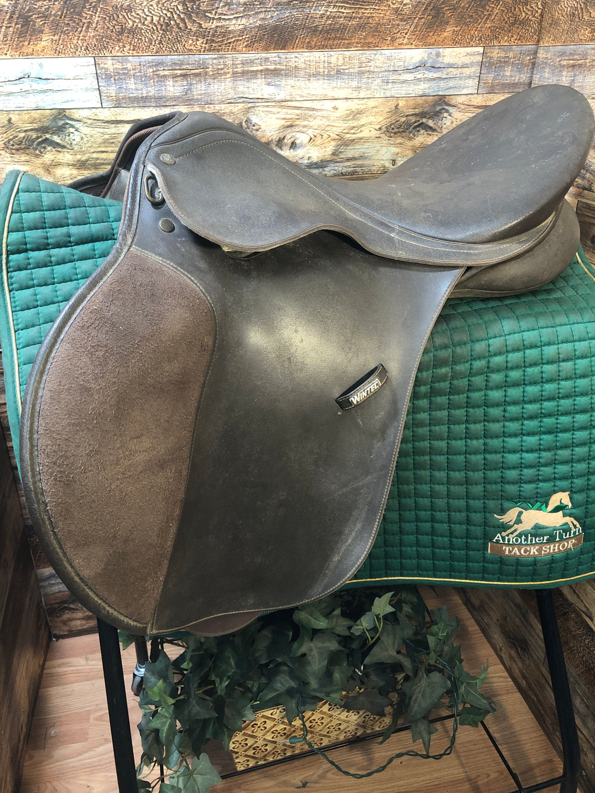 18" Wintec All Purpose Saddle