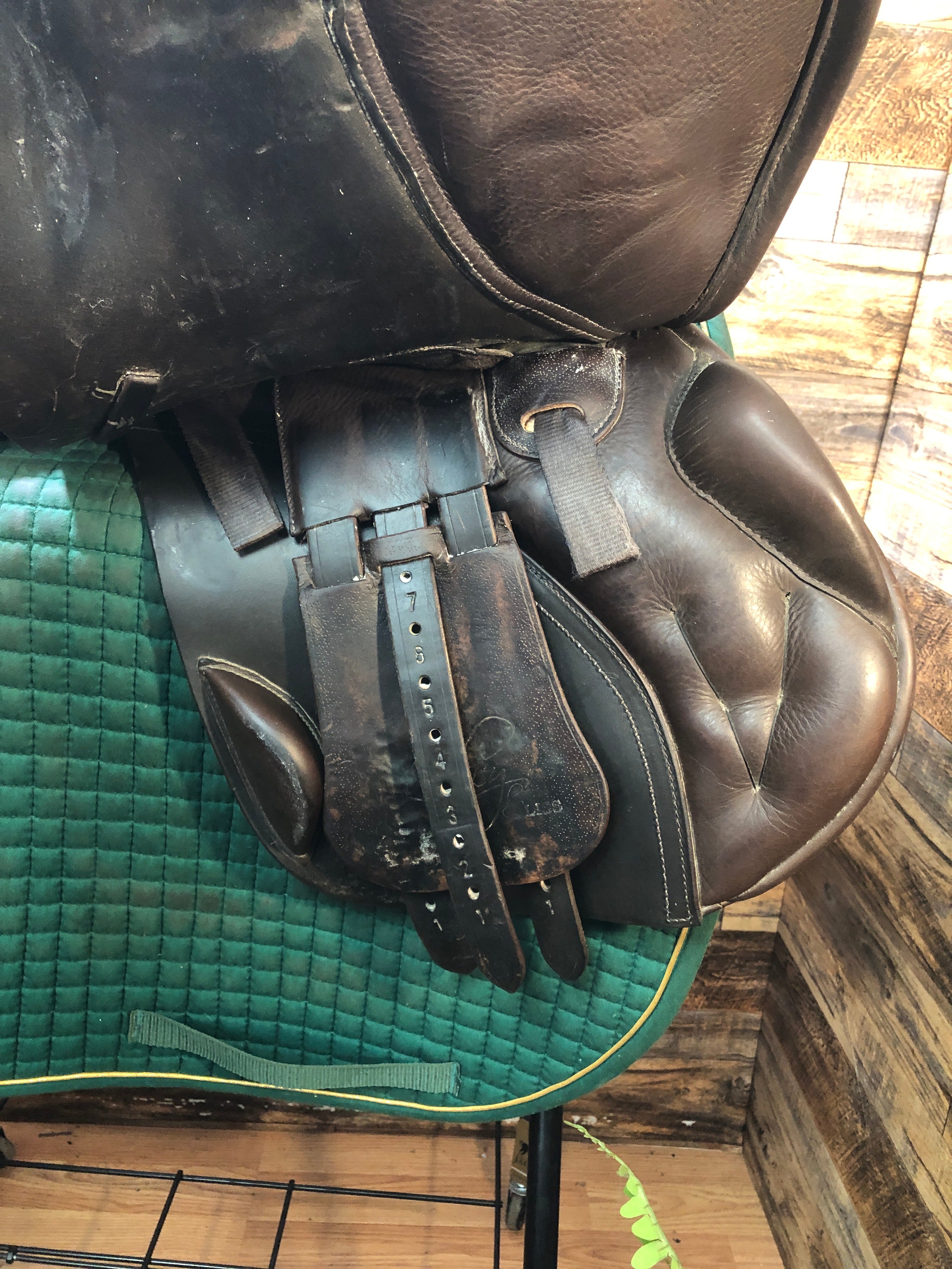 18" Loxley Jump Saddle