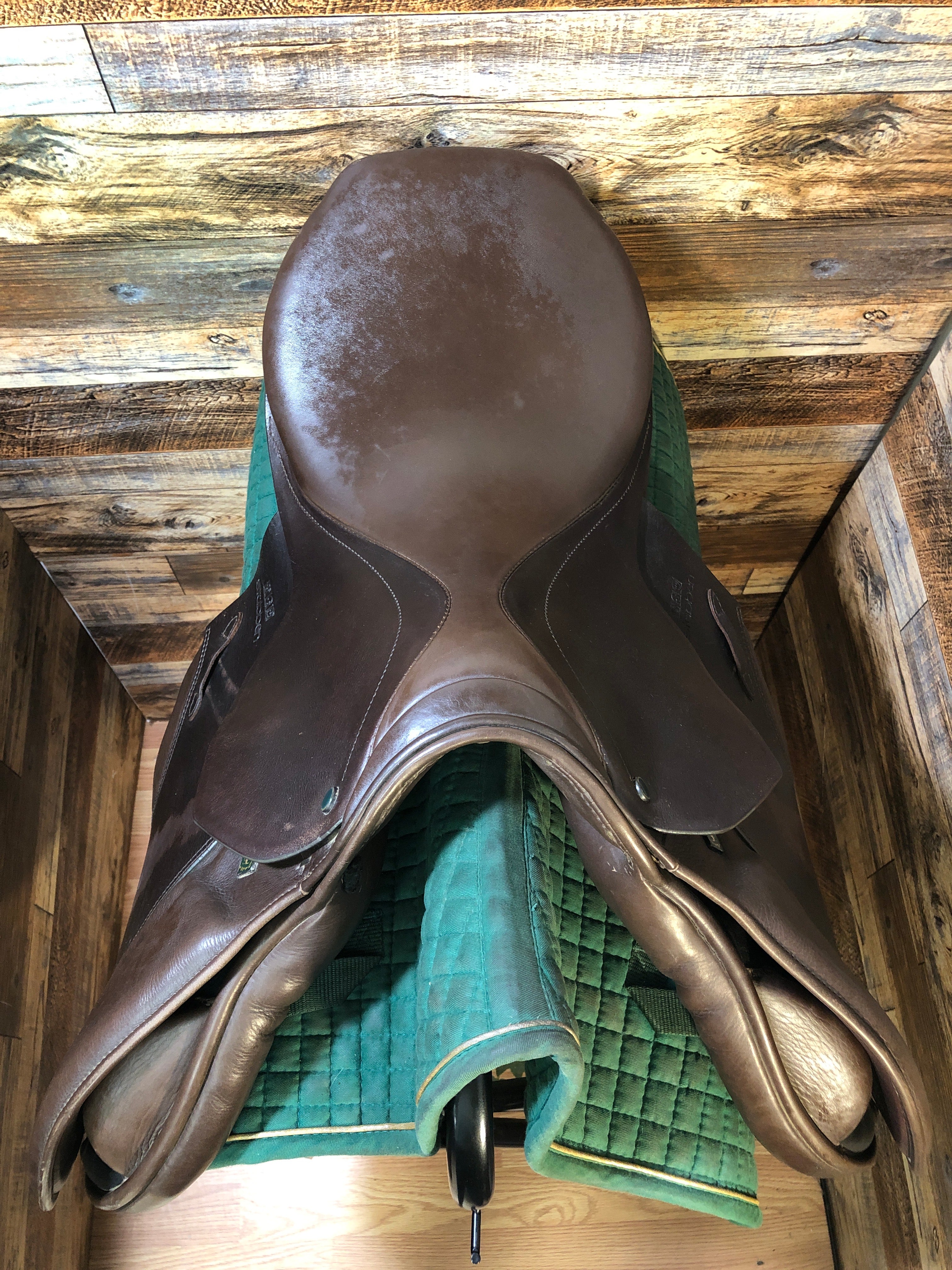 17" Stubben Roxane 2007 Close Contact Saddle