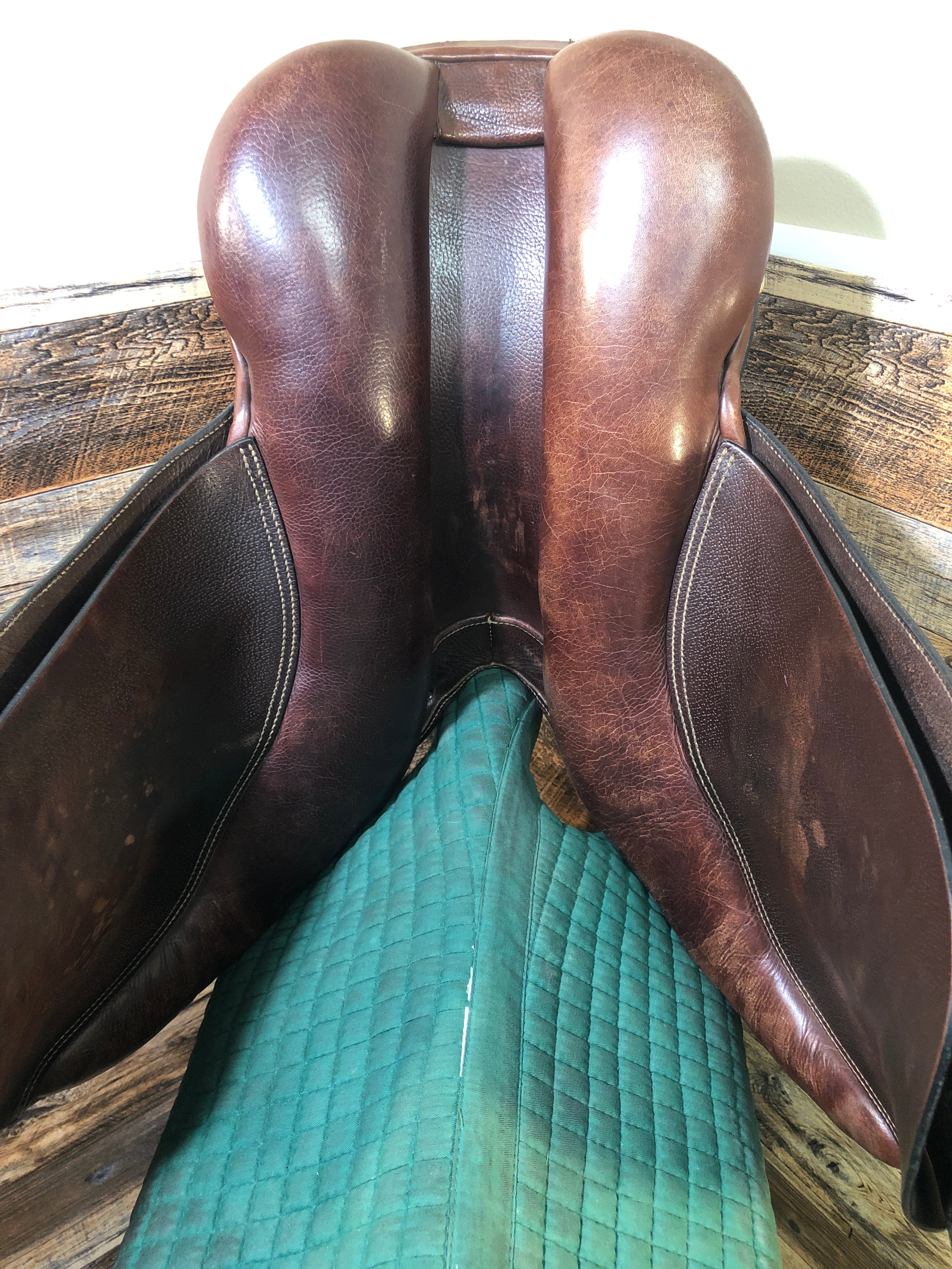 16" Collegiate Convertible Jump Saddle