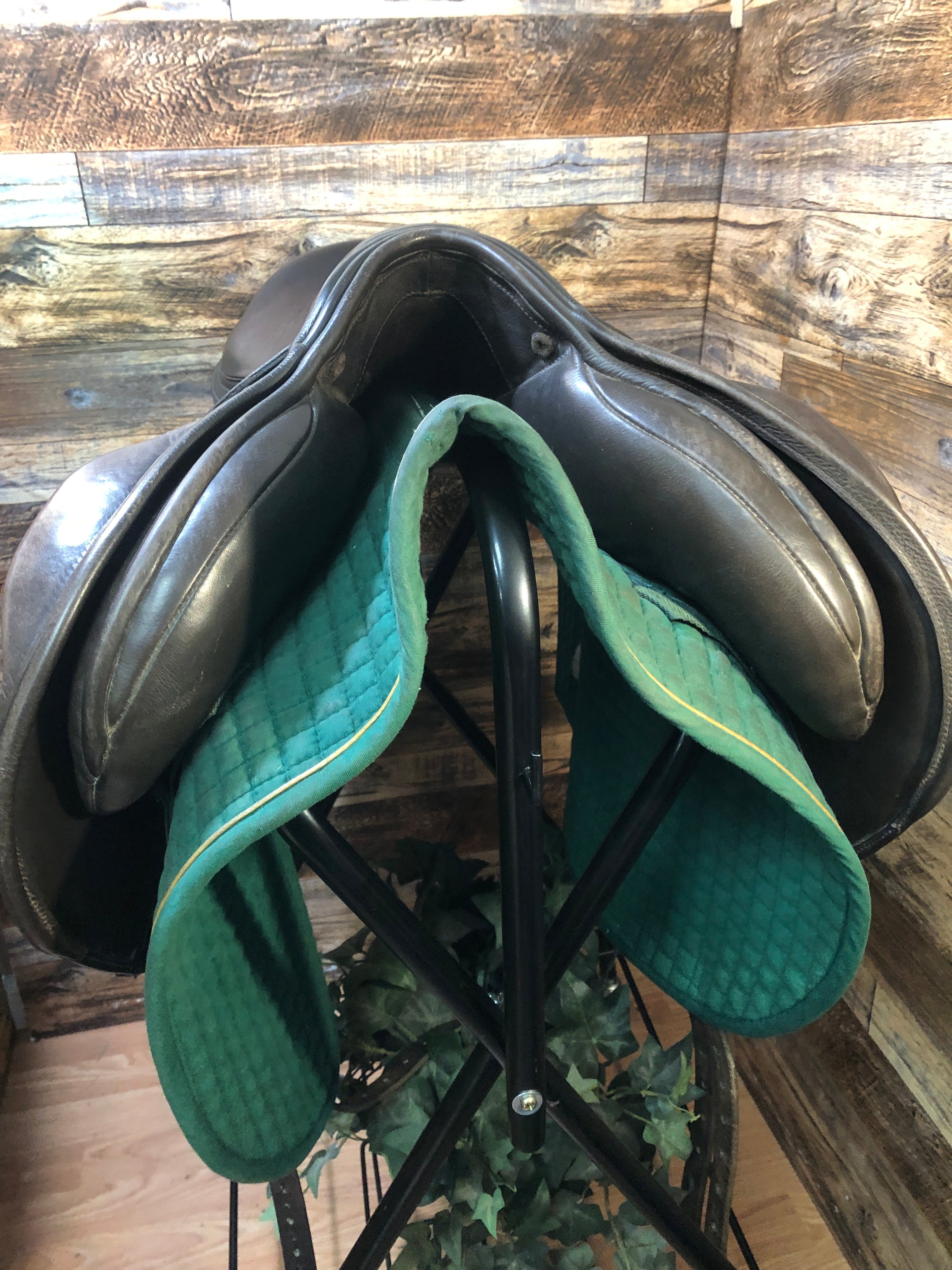 17.5" Loxley By Bliss Monoflap Jump Saddle