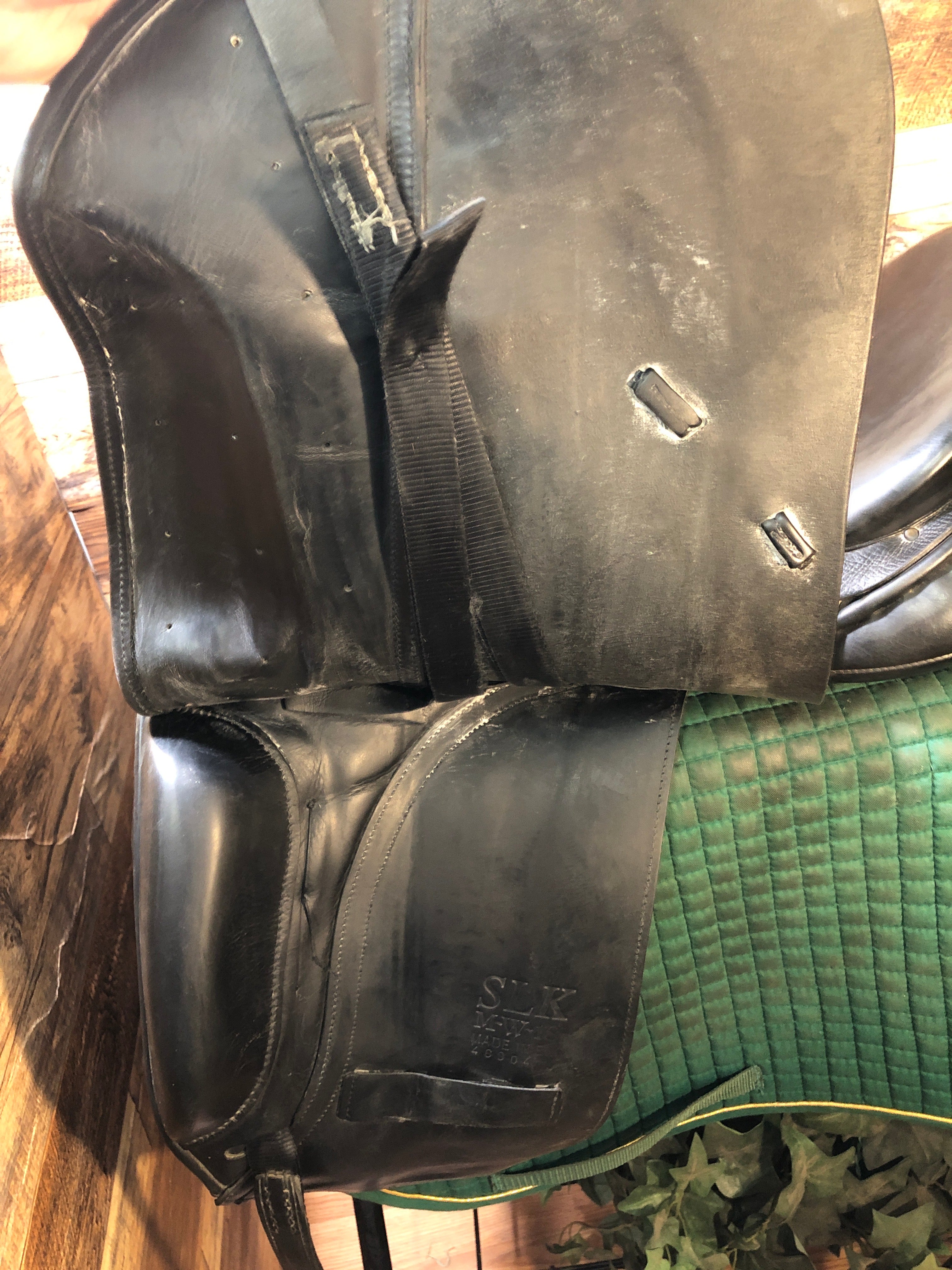 18" Albion SLK Dressage Saddle 5" tree/17" flap/12.5 flap w
