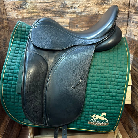 17" County Connection Dressage