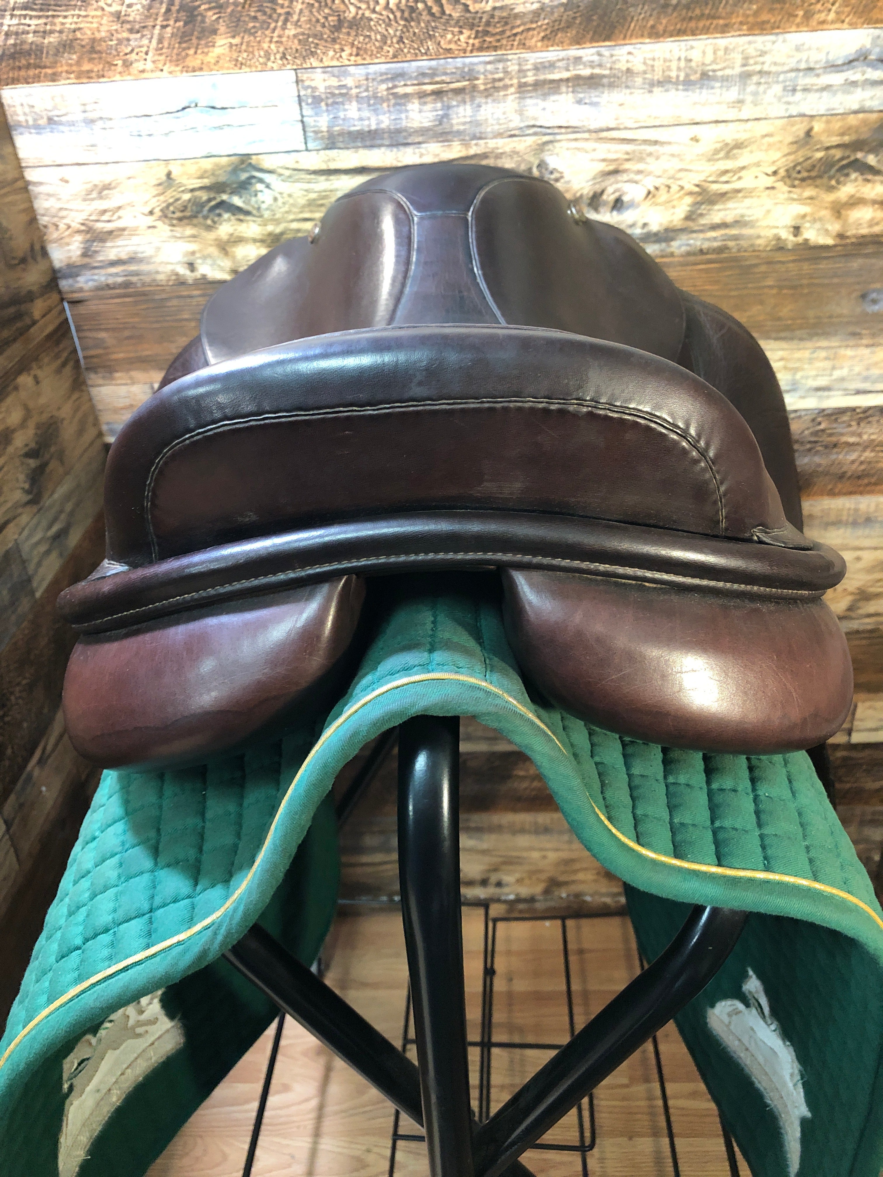 18" Lauriche Dressage Saddle - Brown