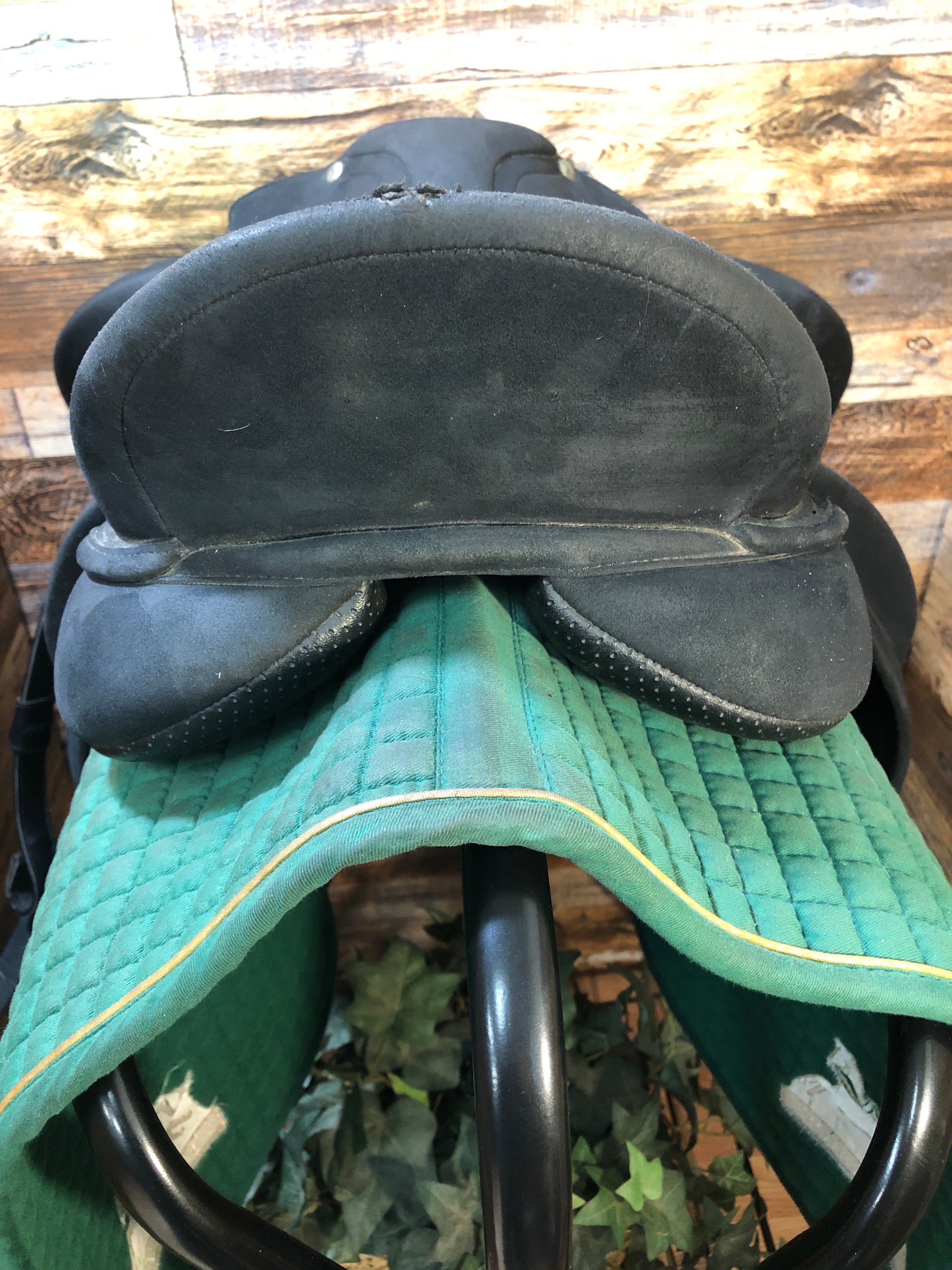 18" Wintec Pro Dressage Endurance