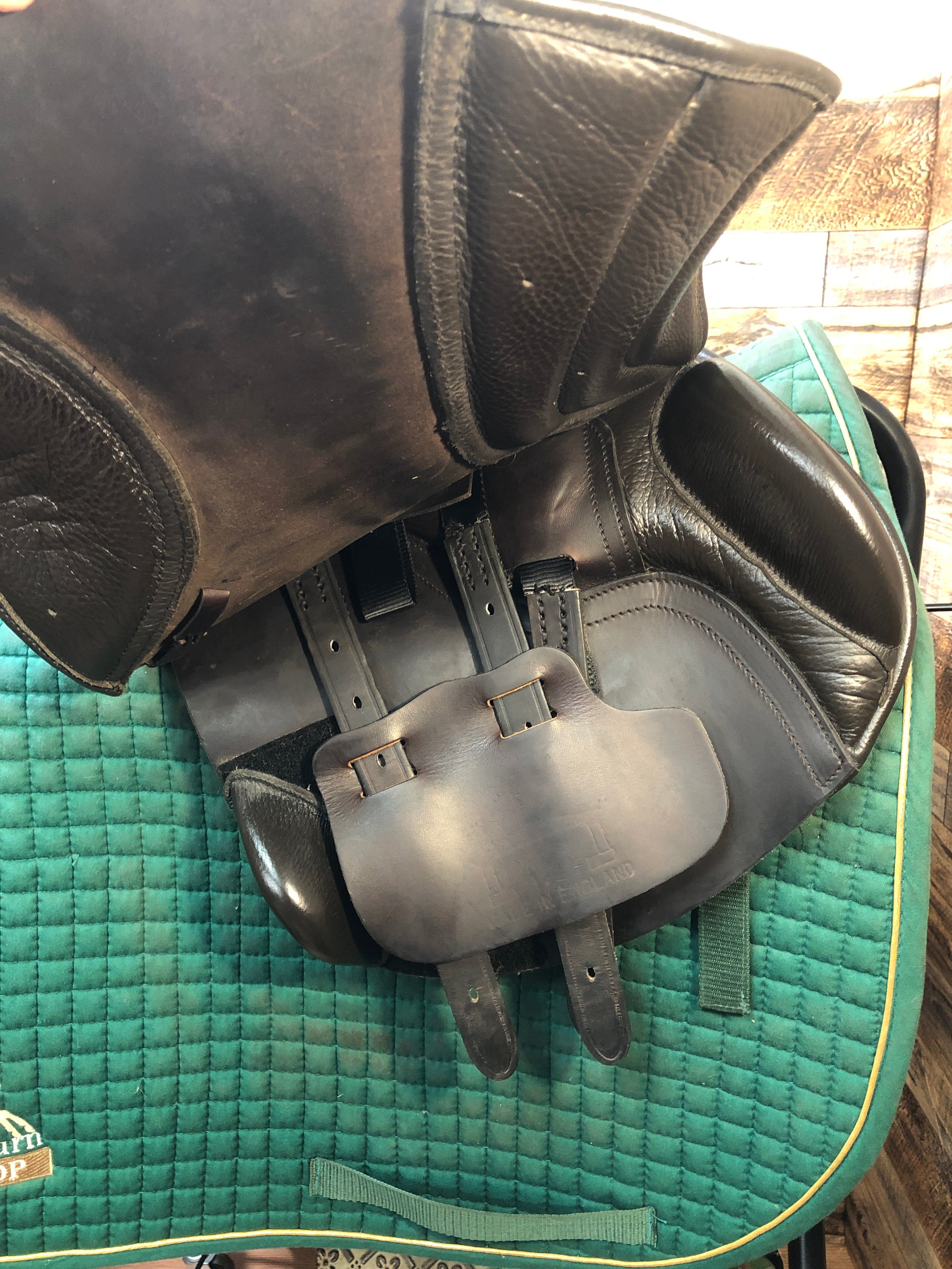 17" Albion K2 Jump Saddle