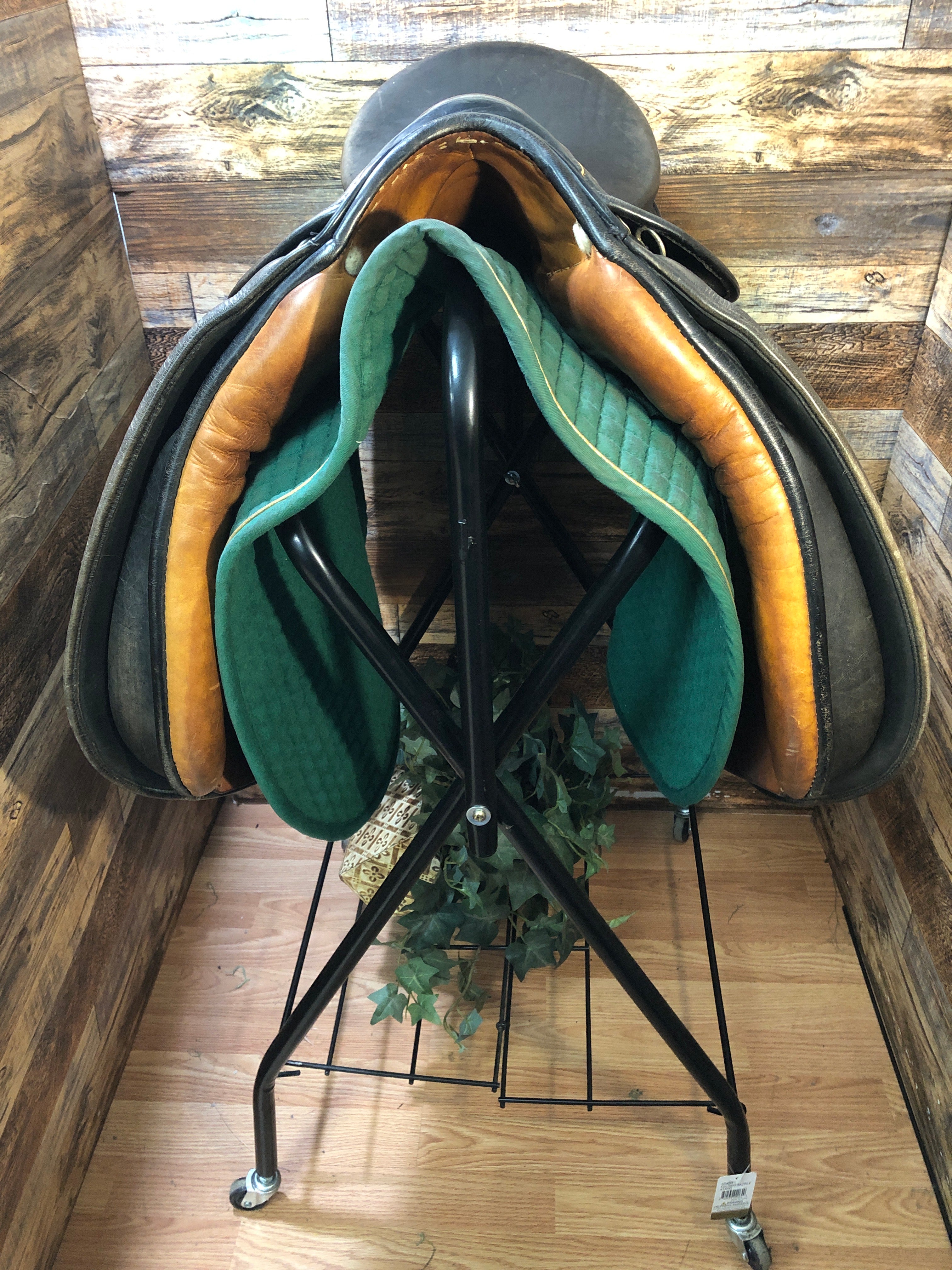 18.5" Stubben Romanus Dressage Saddle