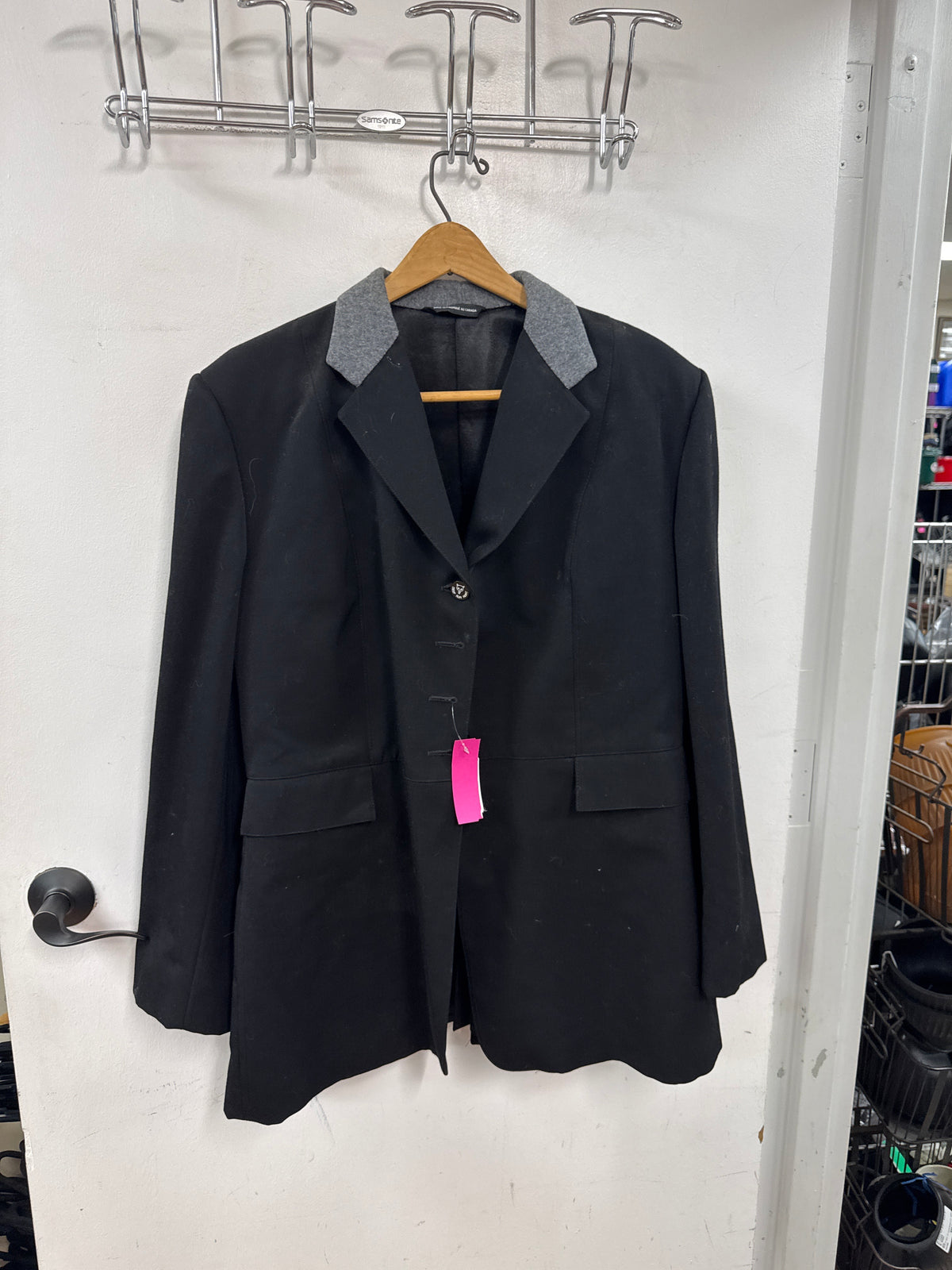 Classic Ladies Lite Melton wool w/ gray coller