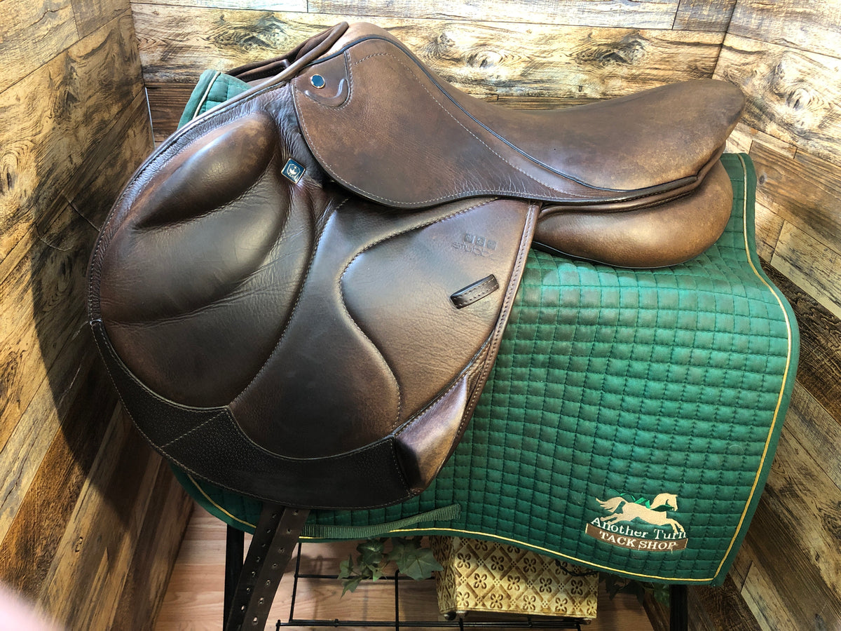 17.5" Zaria Optimum Stubben Jump Saddle