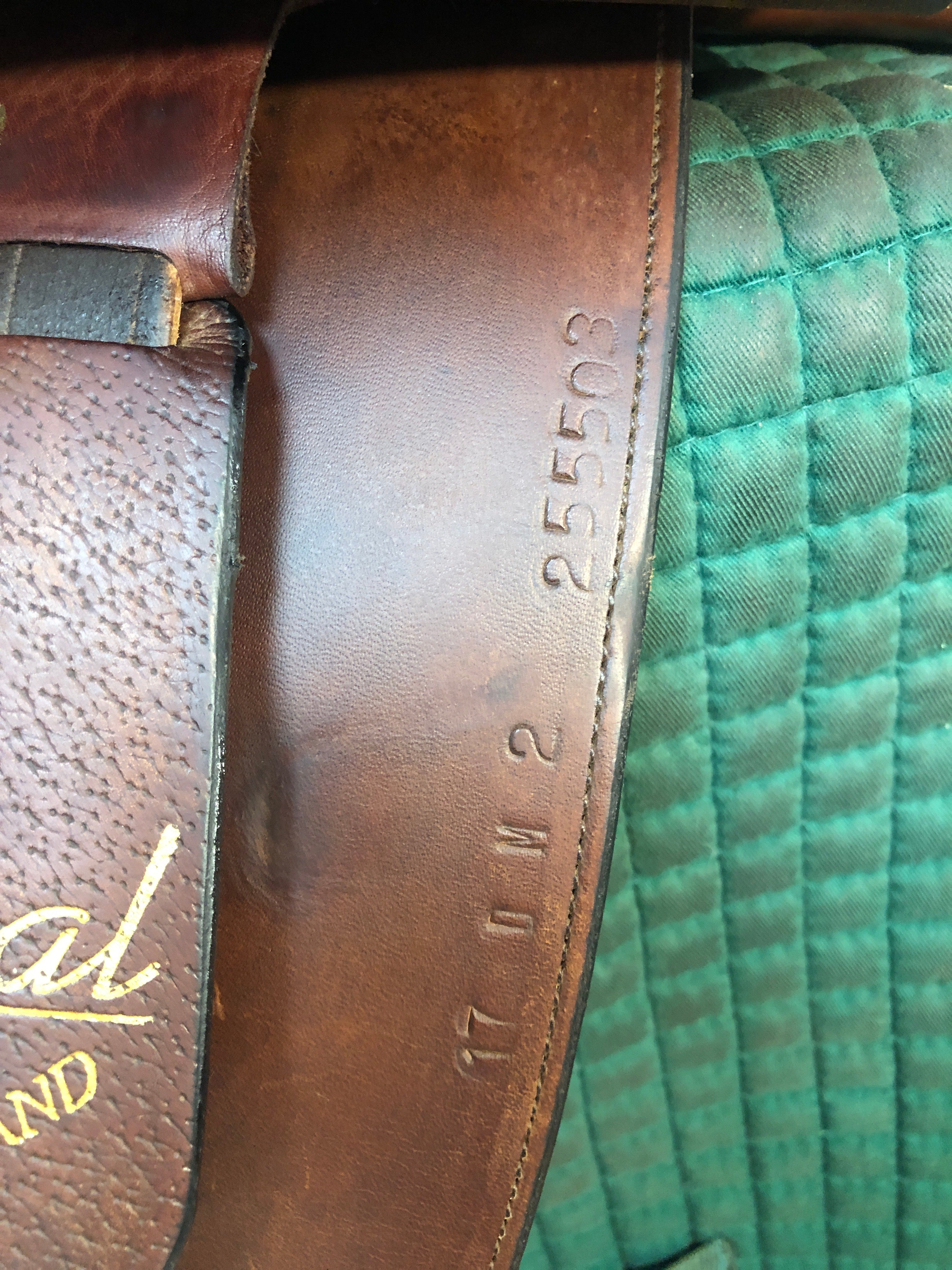 17" Beval "Natural" Close Contact Saddle