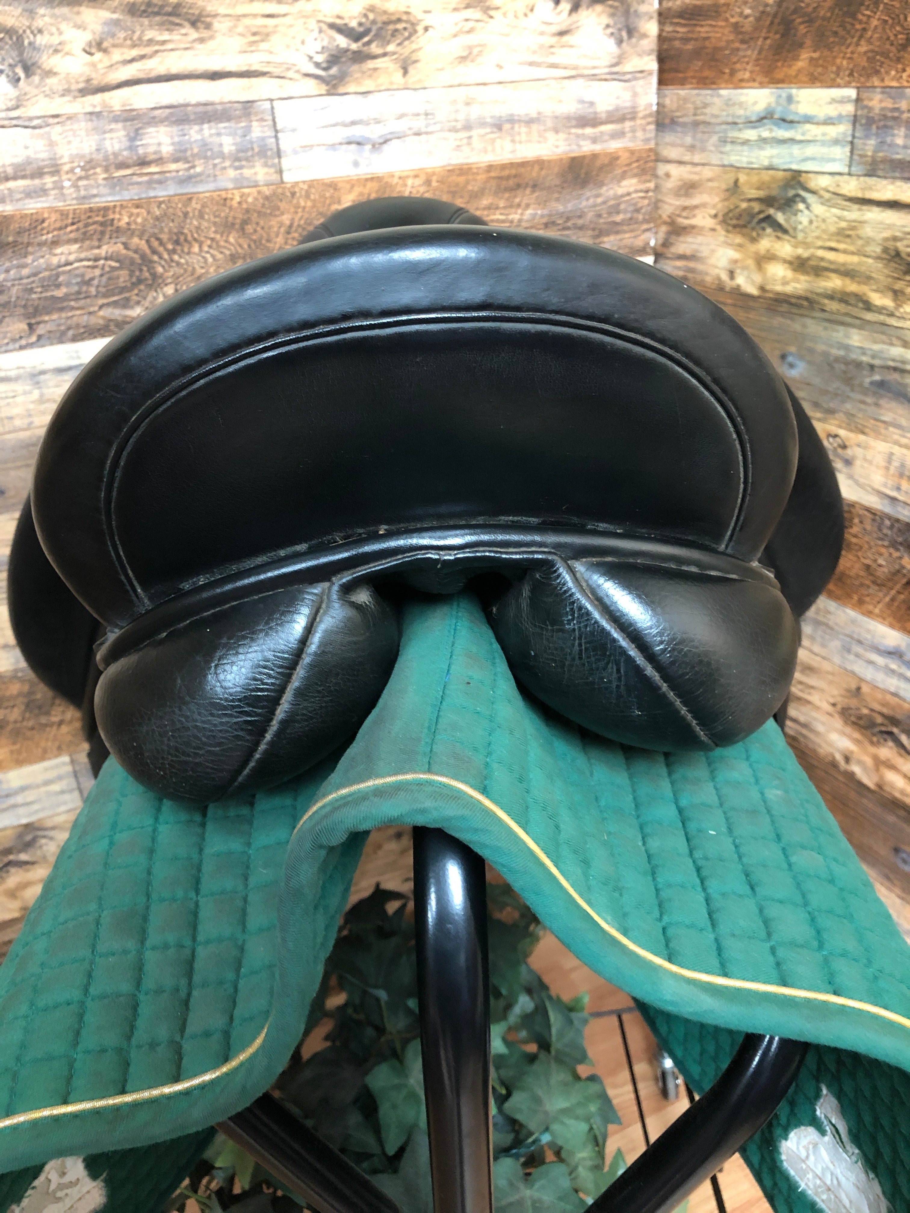 17.5" Custom Dressage Wolfgang Solo