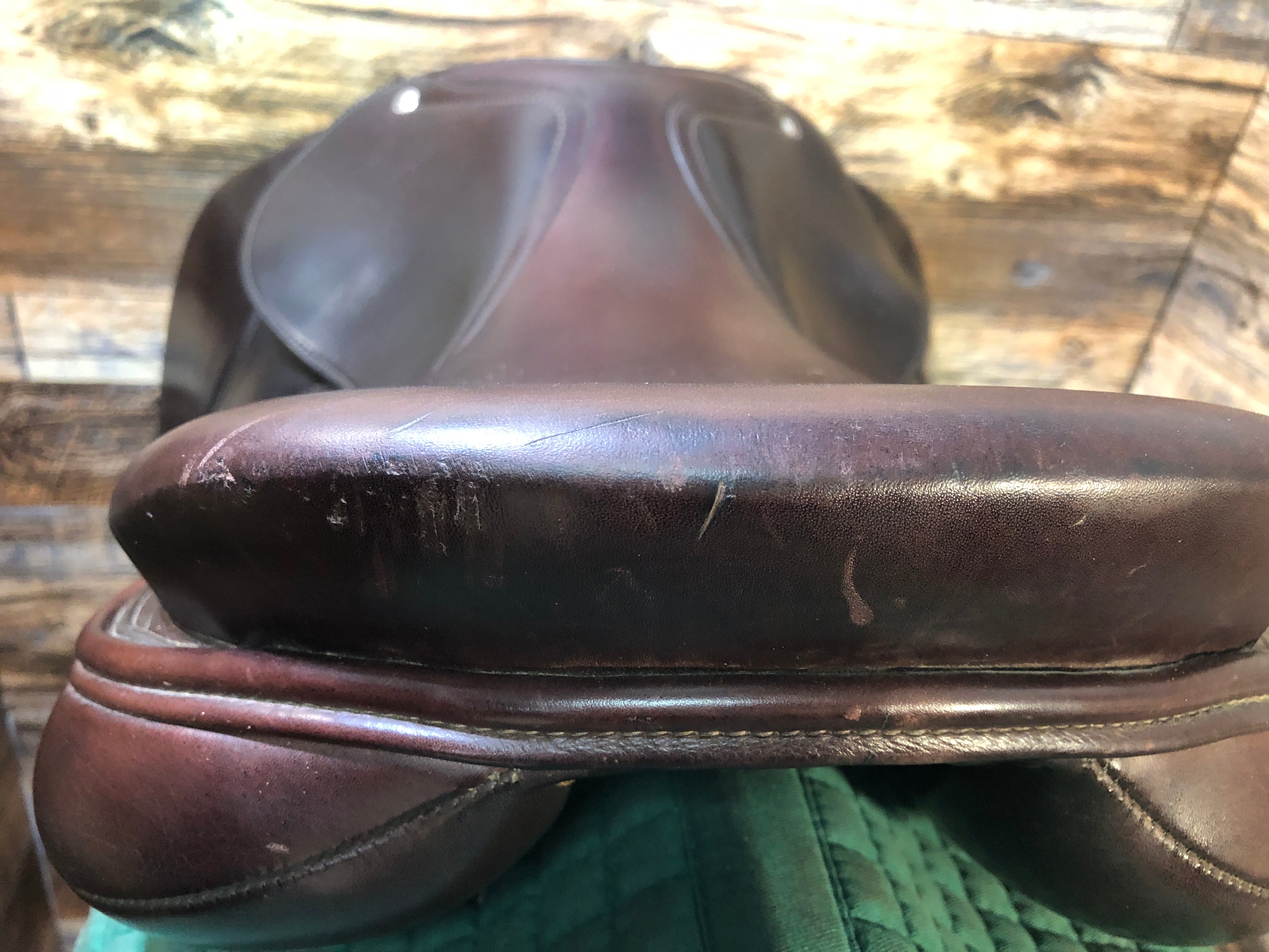17" Schleese Jete Jump Saddle