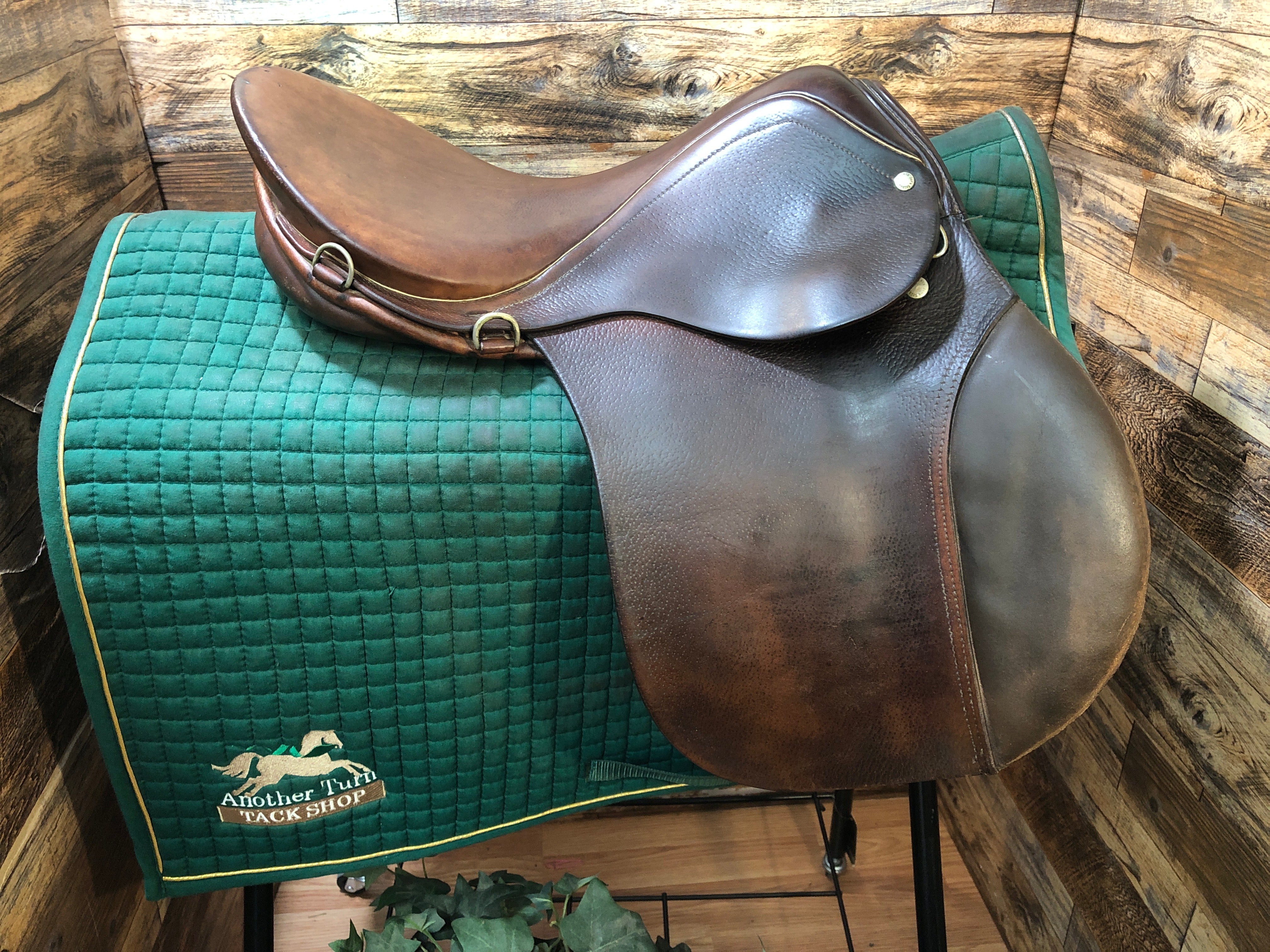16" Stubben Rex Saddle 5" Tree/ 12" Flap 40761