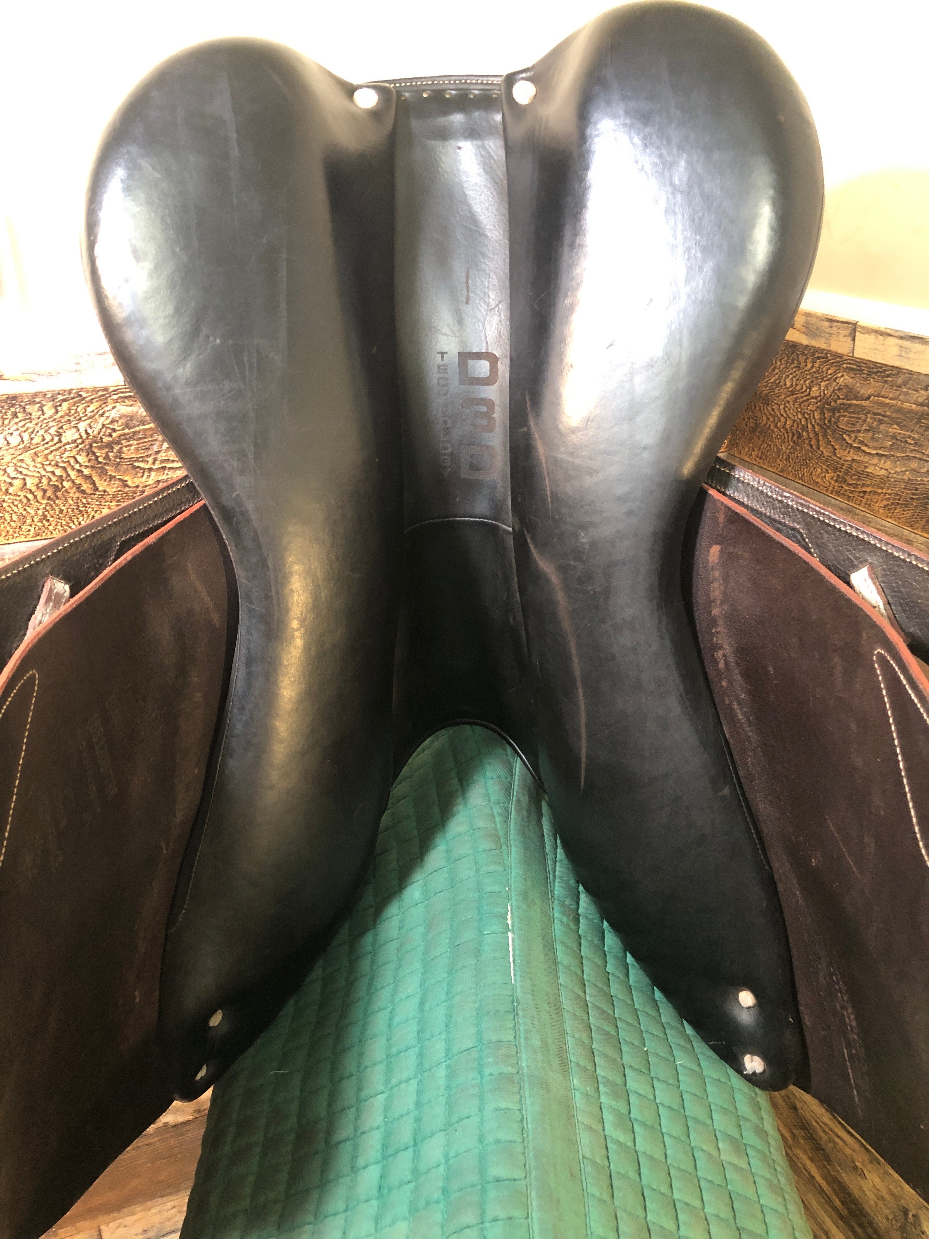 17.5" Devoucoux Biarritzlab Jump Saddle