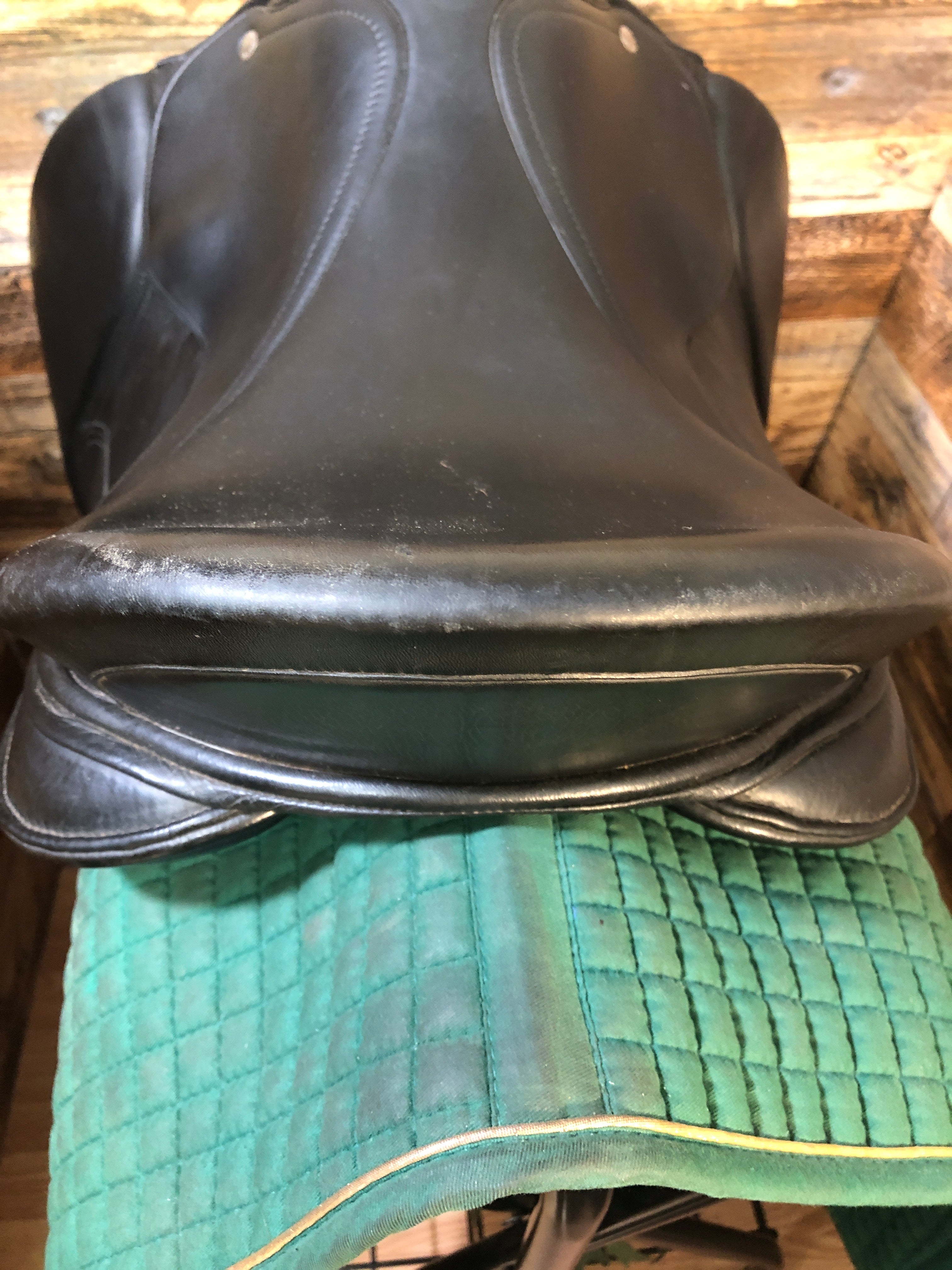 17.5" Schleese Continuum Dressage Saddle
