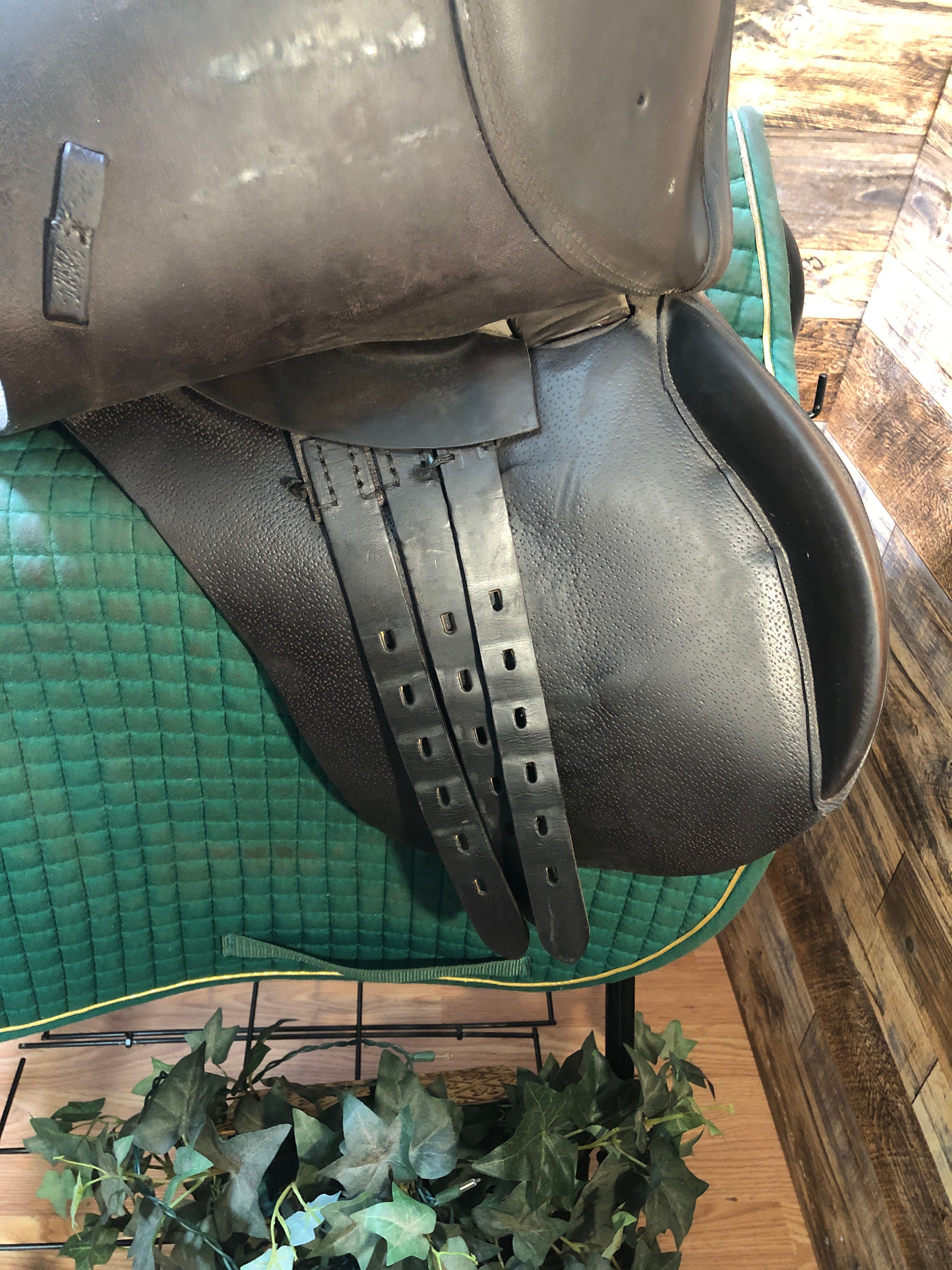 17.5" TruBrit CC Saddle