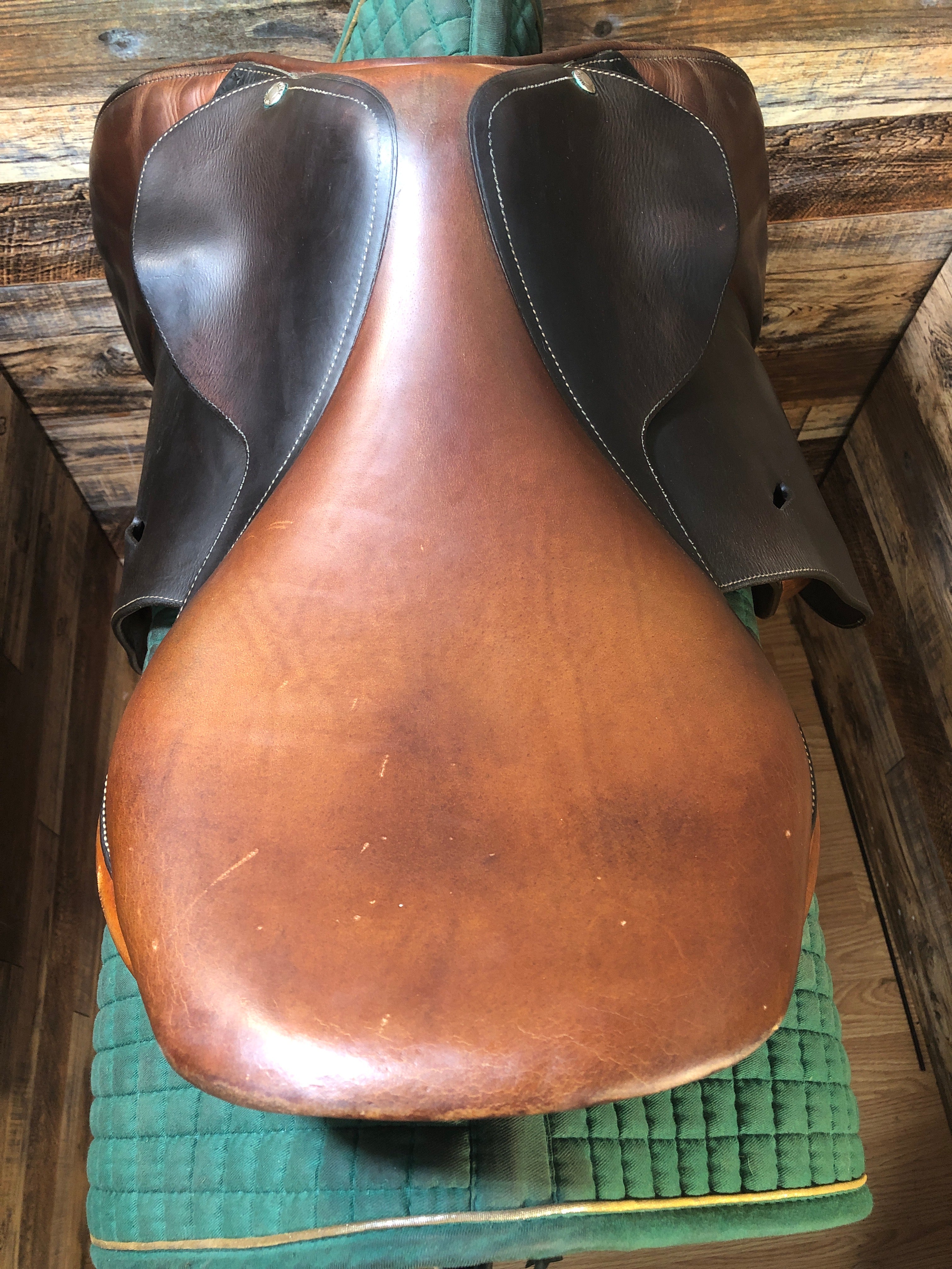 17" Butet Close Contact Saddle
